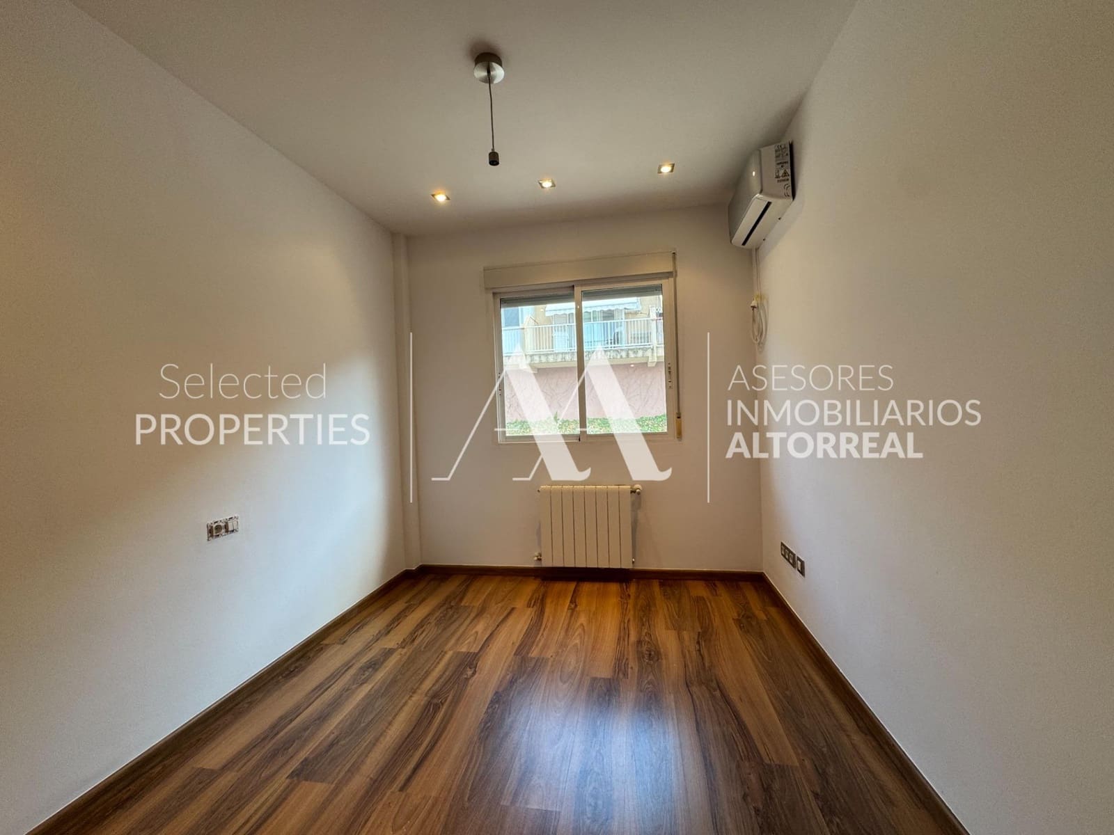 3 soverom Rekkehus til salgs i Altorreal med svømmebasseng - € 239 000 (Ref: 9312905)