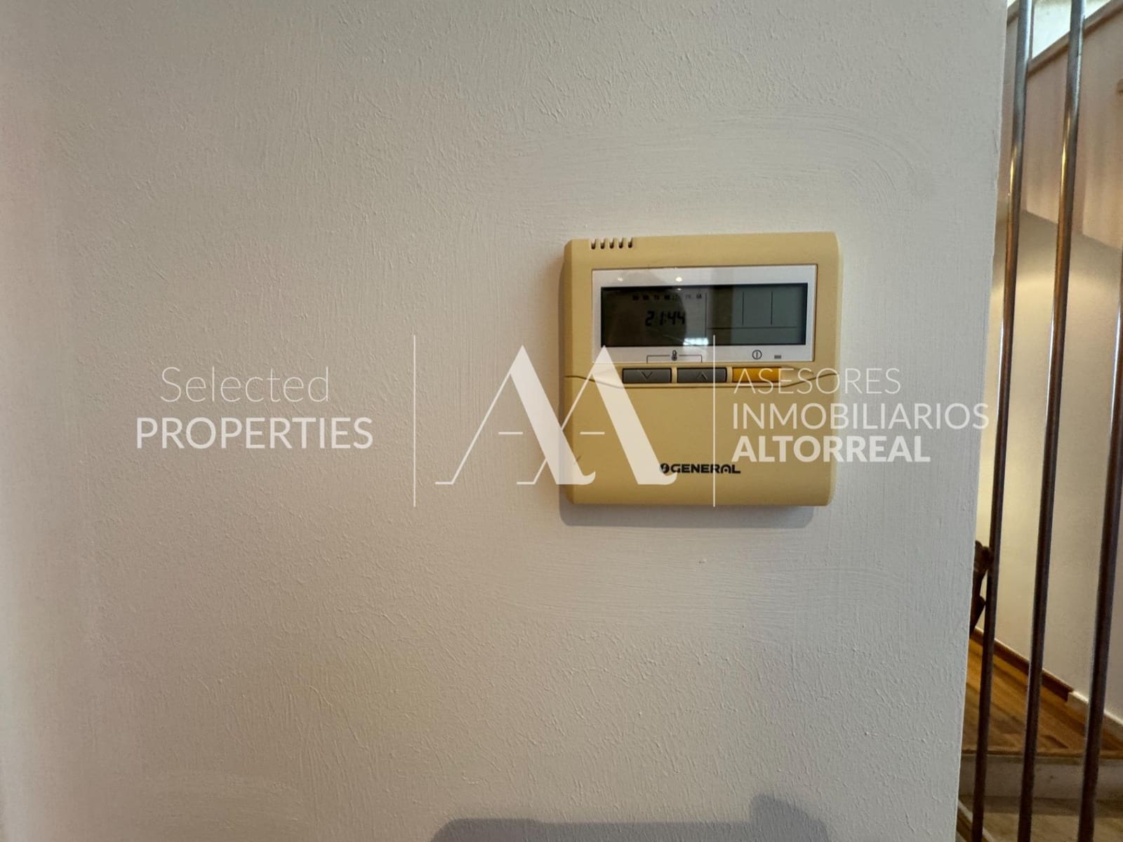 3 soverom Rekkehus til salgs i Altorreal med svømmebasseng - € 239 000 (Ref: 9312905)