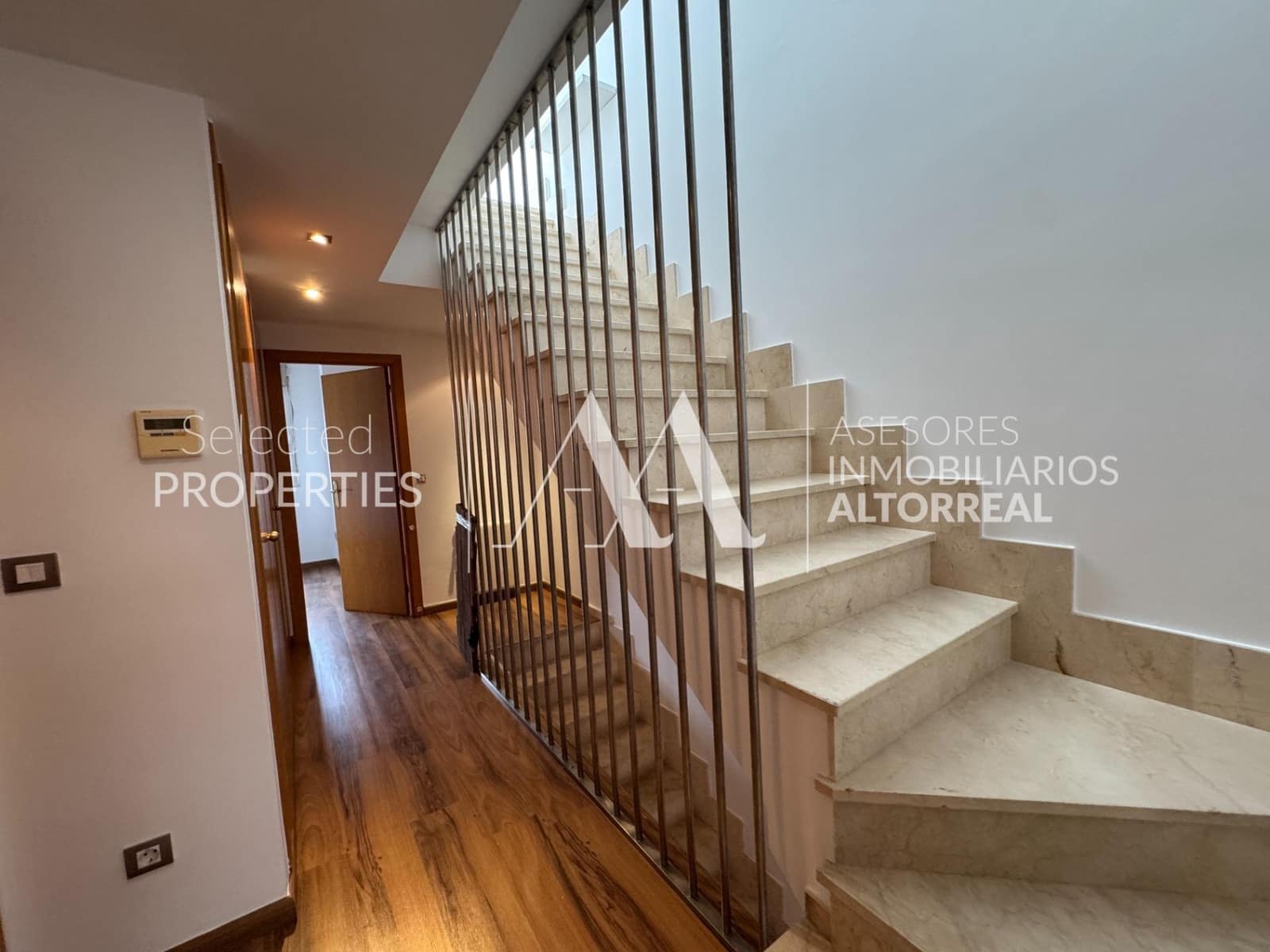 3 soverom Rekkehus til salgs i Altorreal med svømmebasseng - € 239 000 (Ref: 9312905)