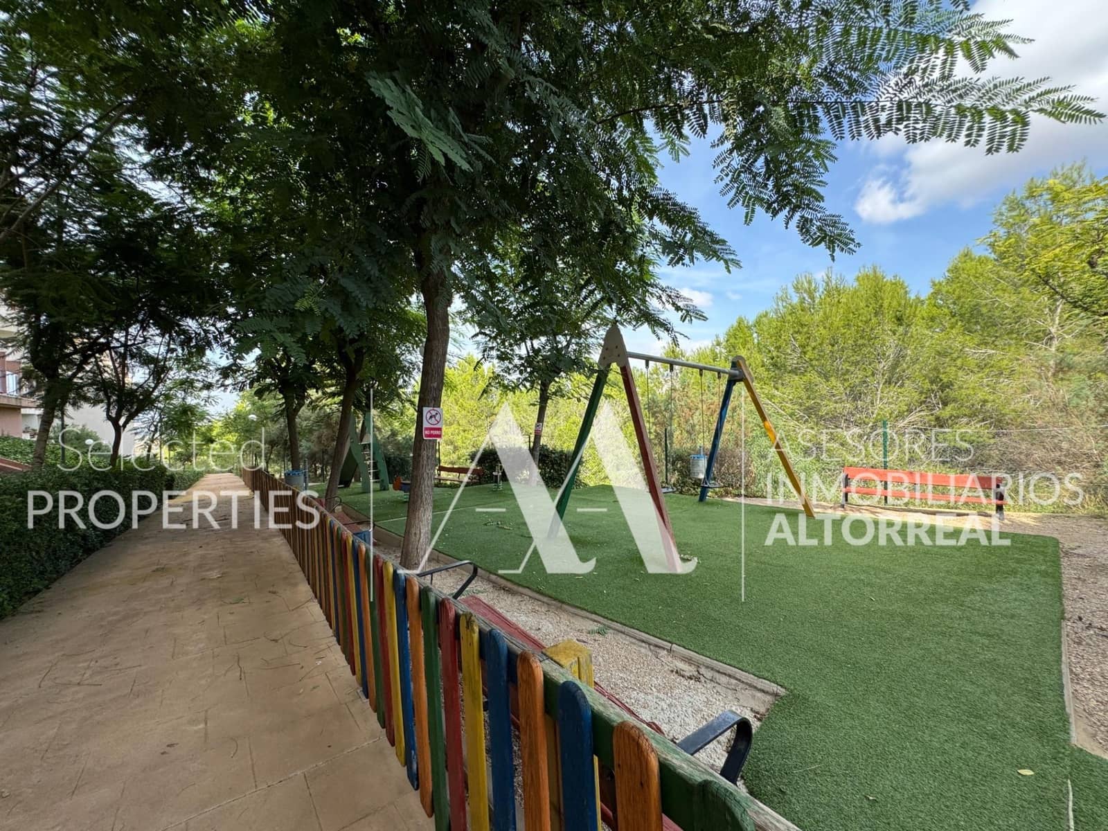 3 soverom Rekkehus til salgs i Altorreal med svømmebasseng - € 239 000 (Ref: 9312905)