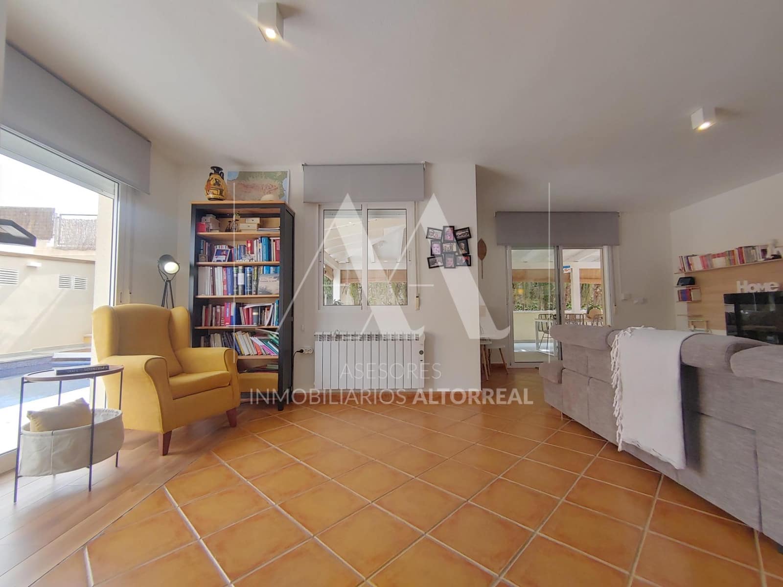 5 soveværelse Villa til salg i Altorreal med swimmingpool garage - € 420.000 (Ref: 9330666)