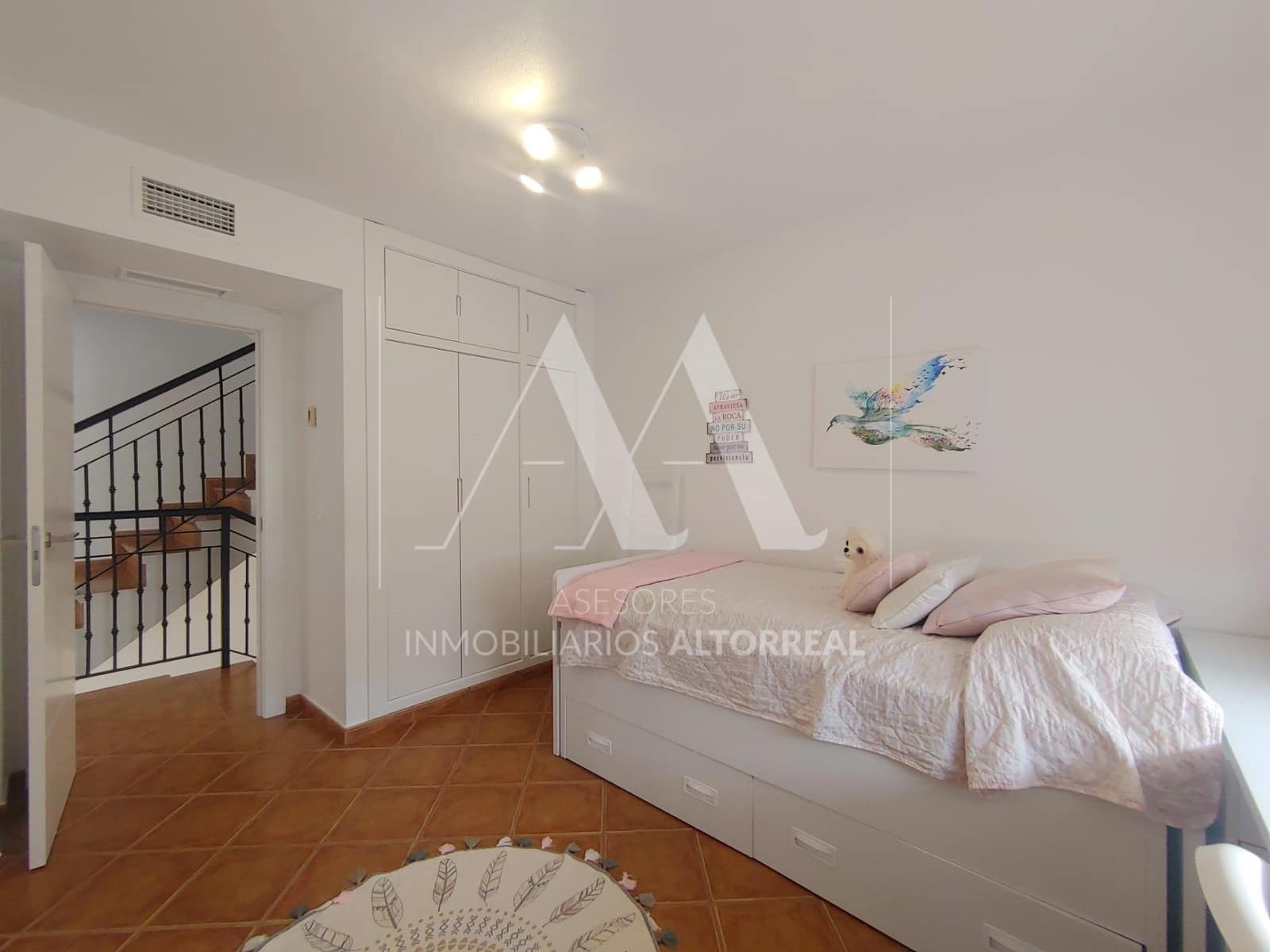 5 soveværelse Villa til salg i Altorreal med swimmingpool garage - € 420.000 (Ref: 9330666)