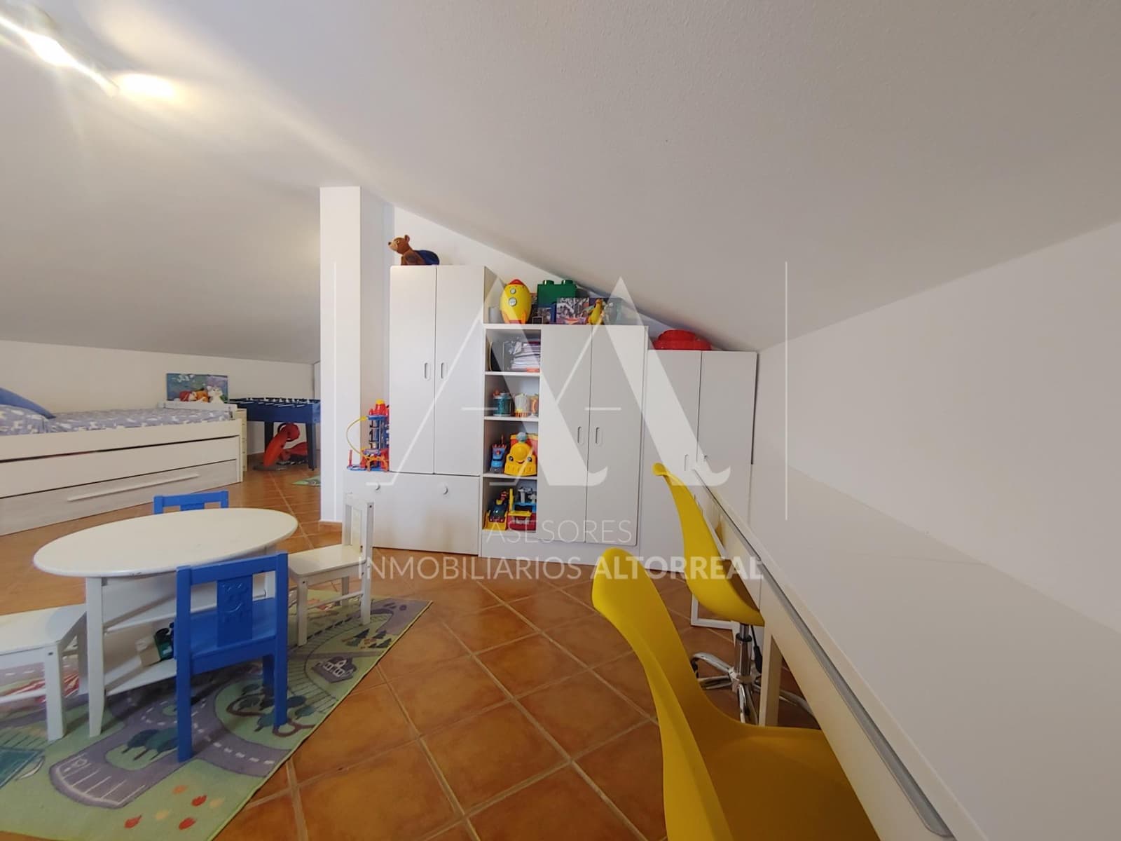 5 soveværelse Villa til salg i Altorreal med swimmingpool garage - € 420.000 (Ref: 9330666)