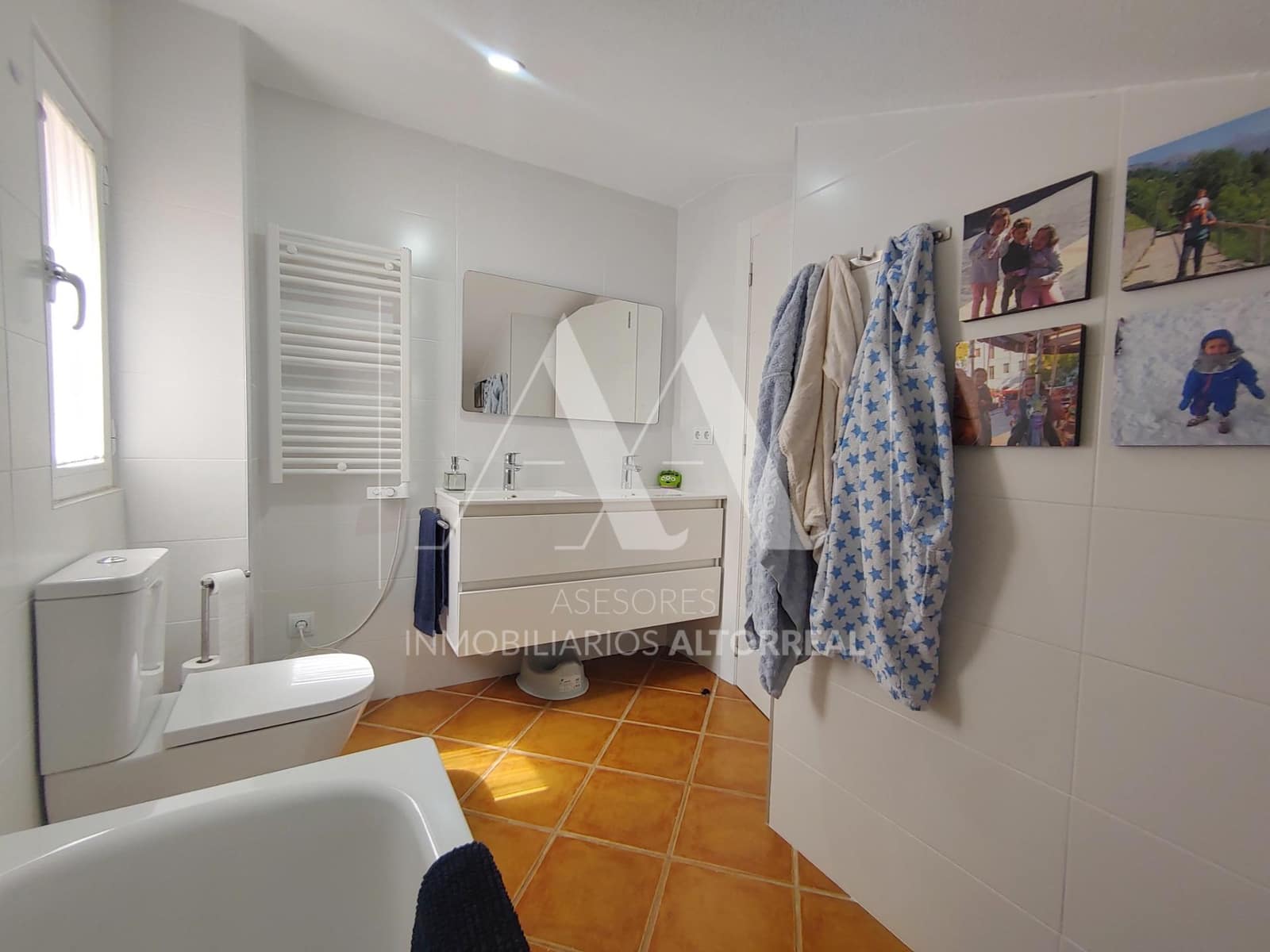 5 soveværelse Villa til salg i Altorreal med swimmingpool garage - € 420.000 (Ref: 9330666)