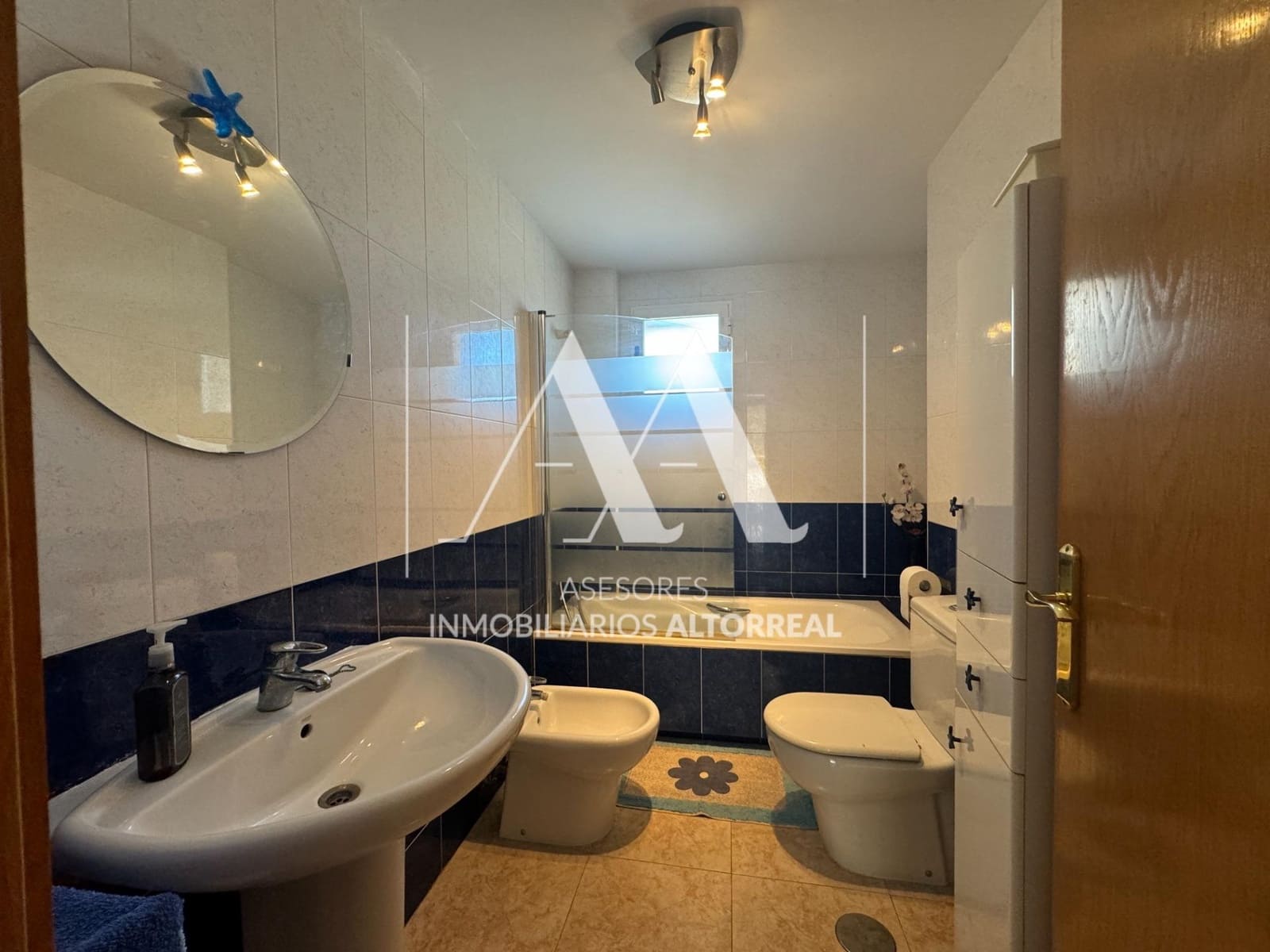 4 slaapkamer Rijtjeshuis te koop in Altorreal met zwembad garage - € 279.000 (Ref: 9374143)