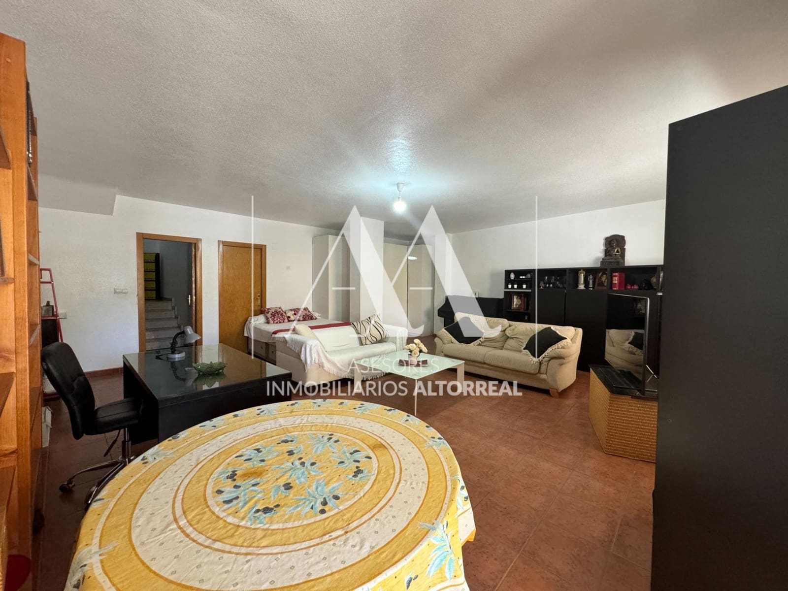 4 slaapkamer Rijtjeshuis te koop in Altorreal met zwembad garage - € 279.000 (Ref: 9374143)