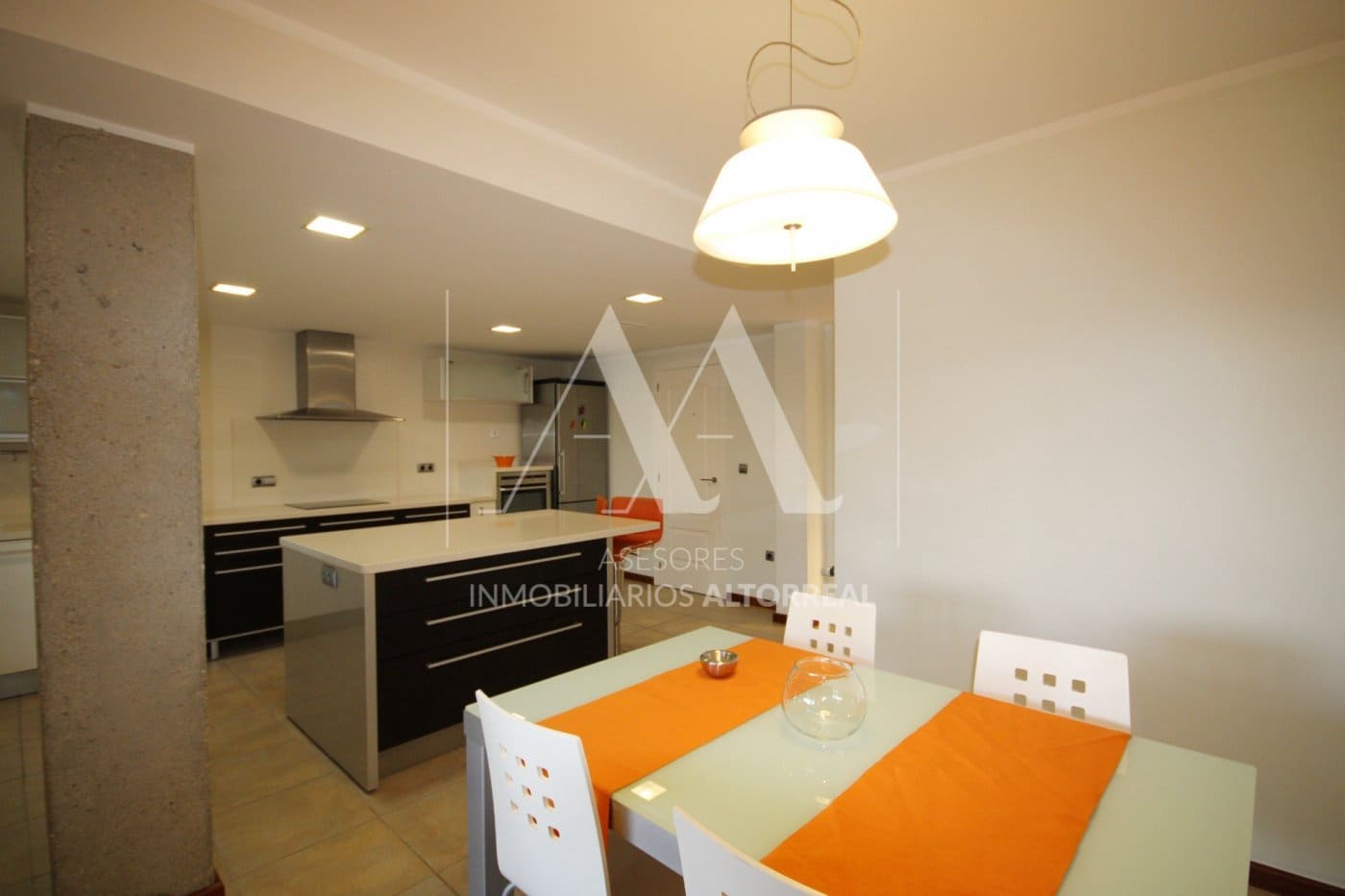 Moradia Geminada para arrendar em Altorreal - 1 000 € (Ref: 9494673)