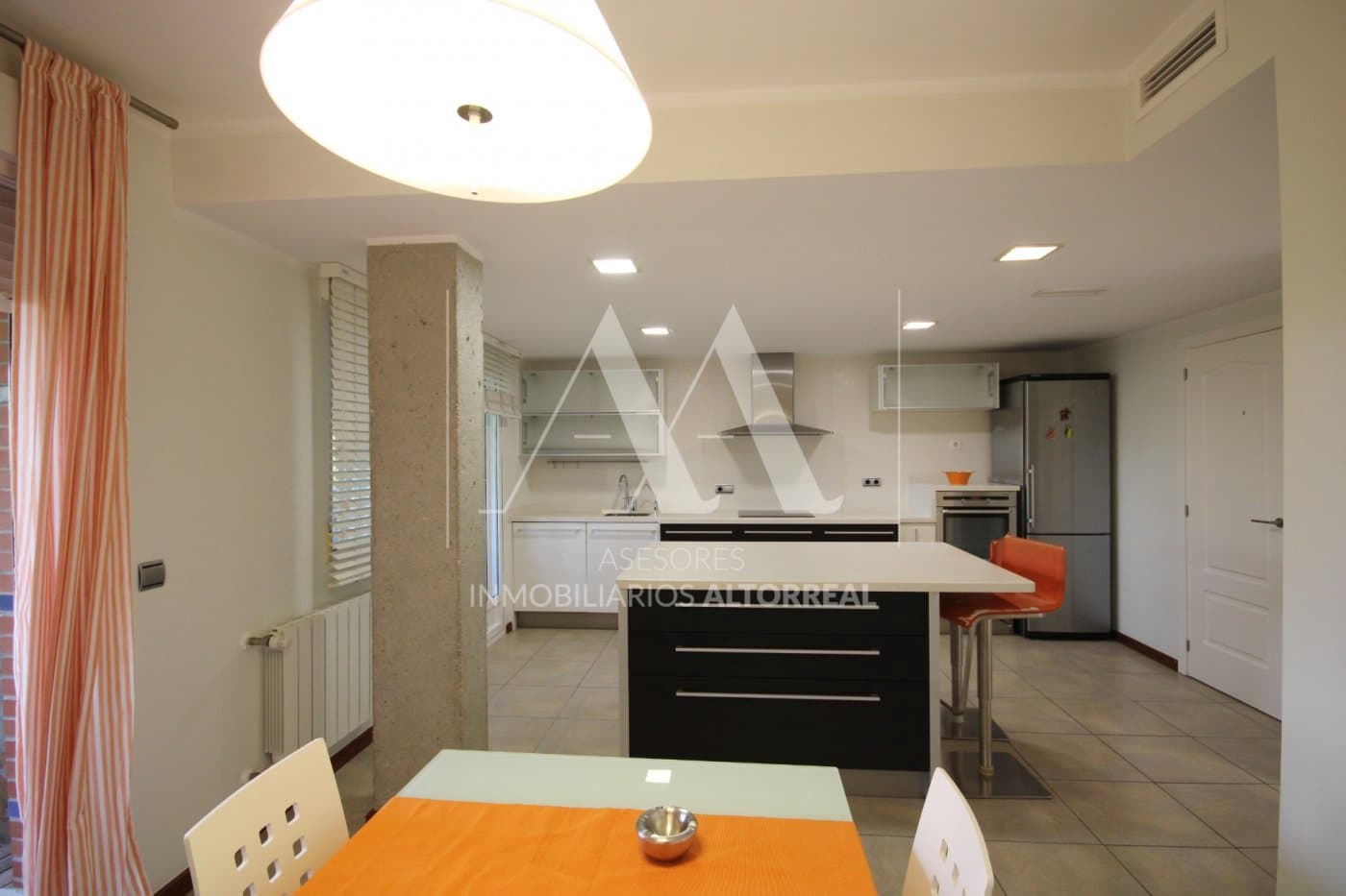 Moradia Geminada para arrendar em Altorreal - 1 000 € (Ref: 9494673)