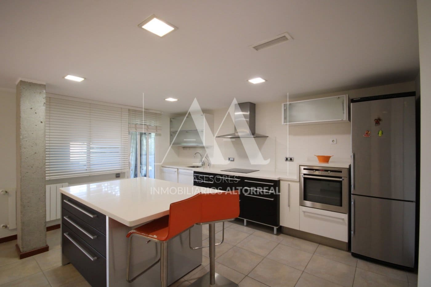 Moradia Geminada para arrendar em Altorreal - 1 000 € (Ref: 9494673)