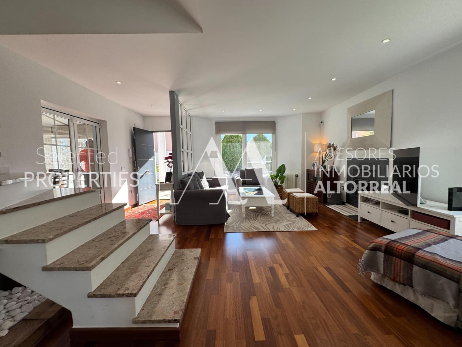 6 sypialnia Willa na sprzedaż w Altorreal z basenem - 399 000 € (Ref: 9530618)