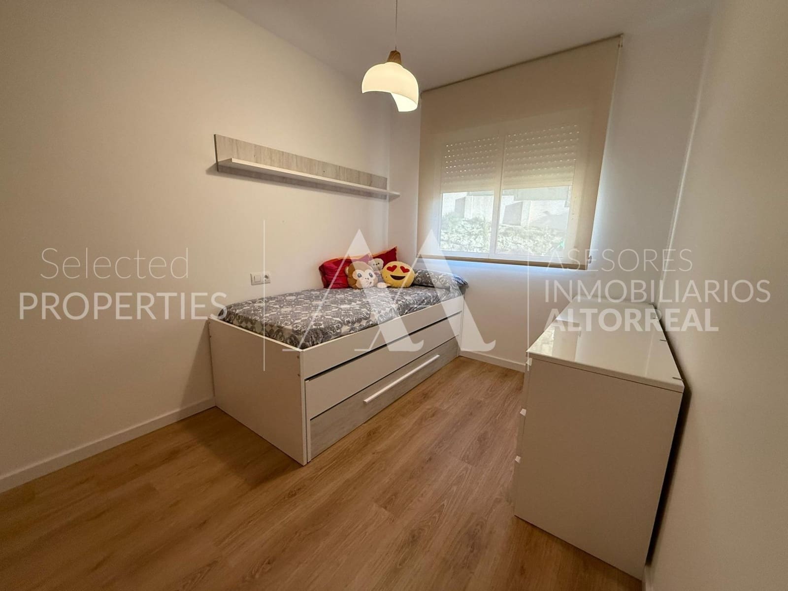 3 bedroom Flat for rent in Altorreal with pool garage - € 1,100 (Ref: 9541149)