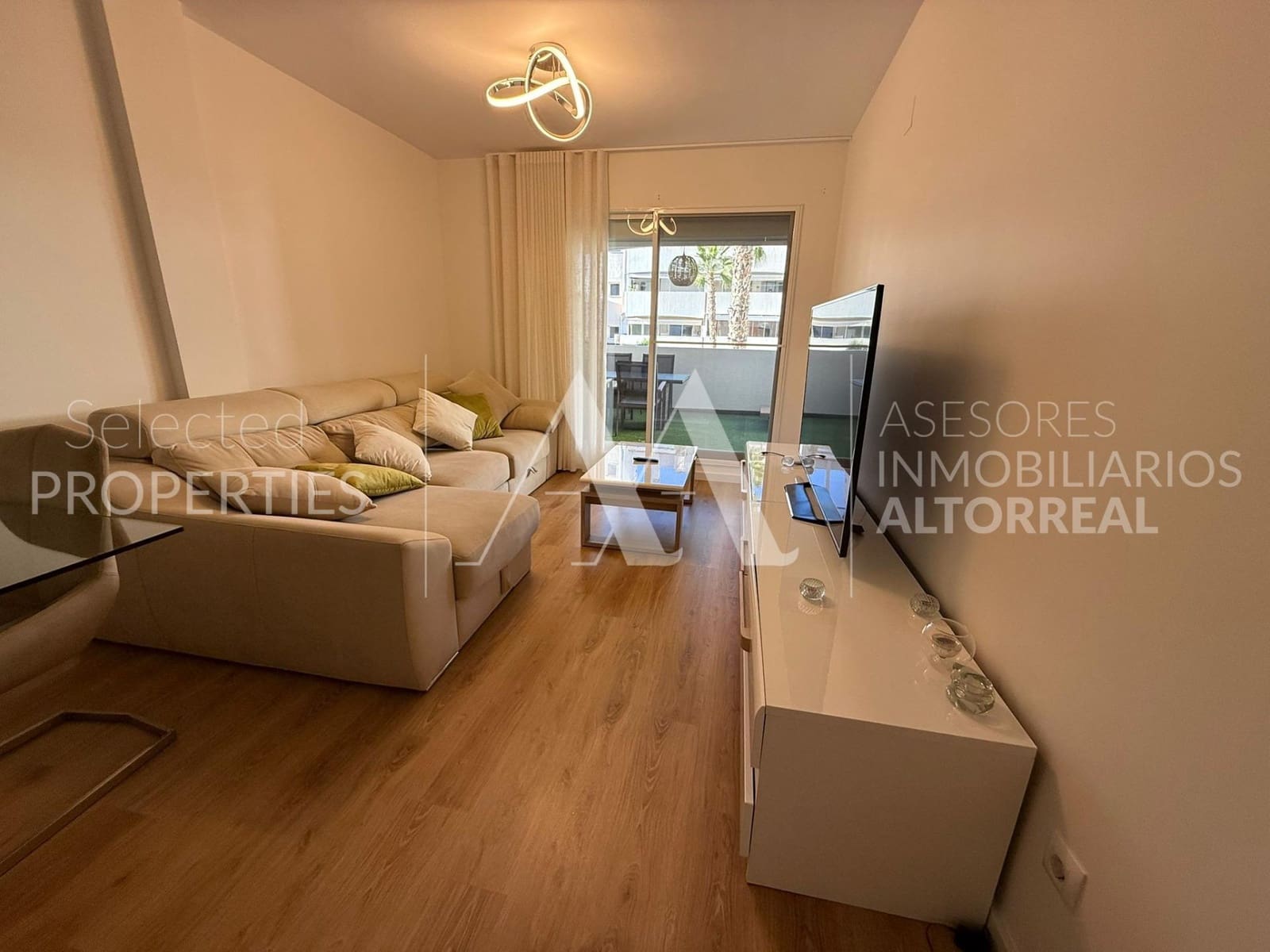 3 bedroom Flat for rent in Altorreal with pool garage - € 1,100 (Ref: 9541149)