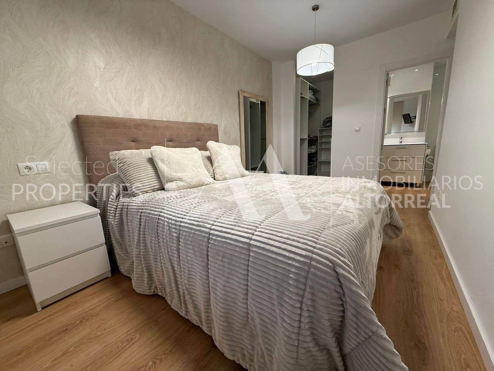 3 bedroom Flat for rent in Altorreal with pool garage - € 1,100 (Ref: 9541149)