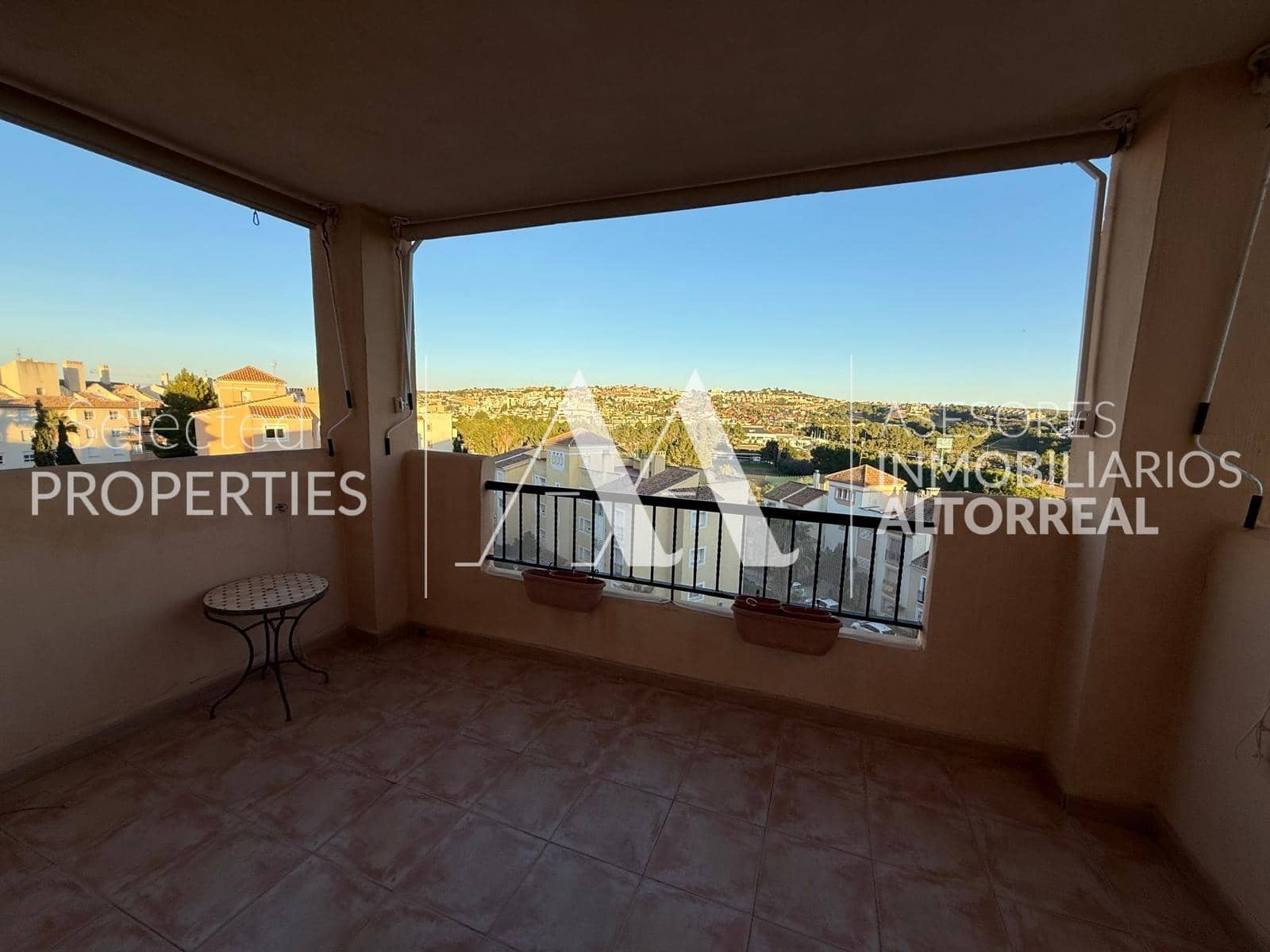 2 soveværelse Penthouse til salg i Altorreal med swimmingpool garage - € 179.900 (Ref: 9543696)