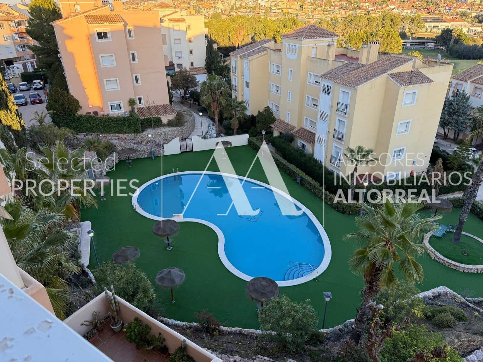 2 soveværelse Penthouse til salg i Altorreal med swimmingpool garage - € 179.900 (Ref: 9543696)