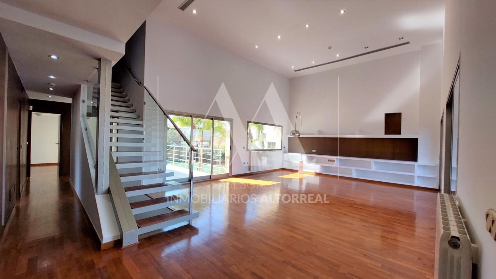 4 soverom Villa til salgs i Altorreal med svømmebasseng garasje - € 750 000 (Ref: 9615532)