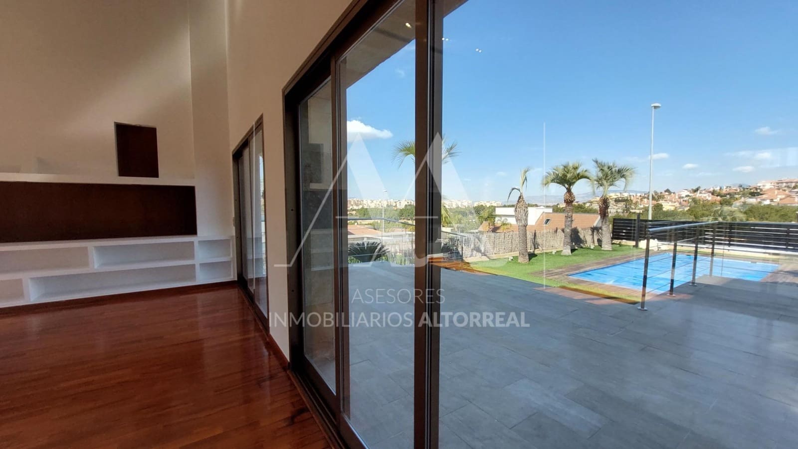 4 soverom Villa til salgs i Altorreal med svømmebasseng garasje - € 750 000 (Ref: 9615532)