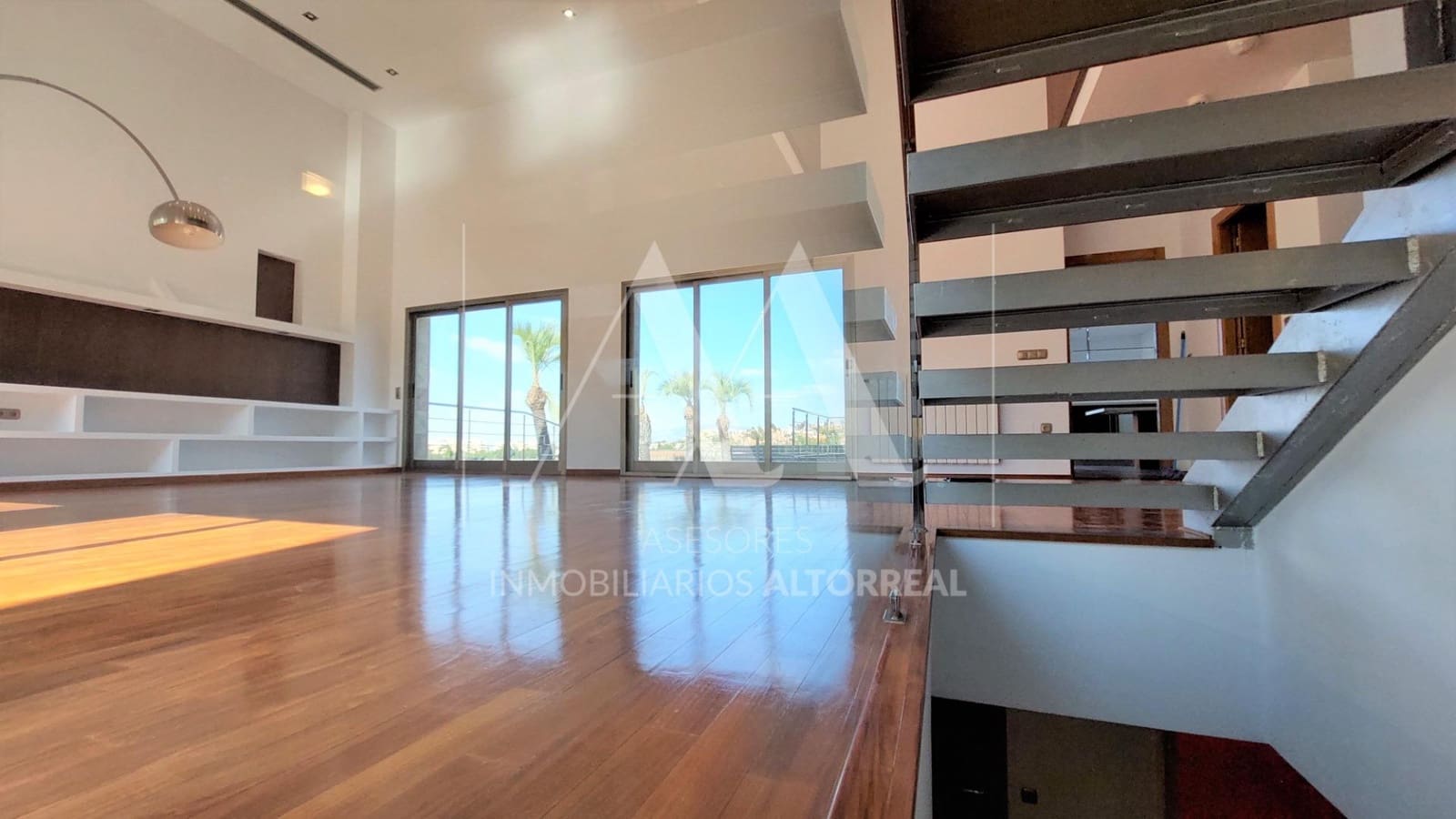 4 soverom Villa til salgs i Altorreal med svømmebasseng garasje - € 750 000 (Ref: 9615532)