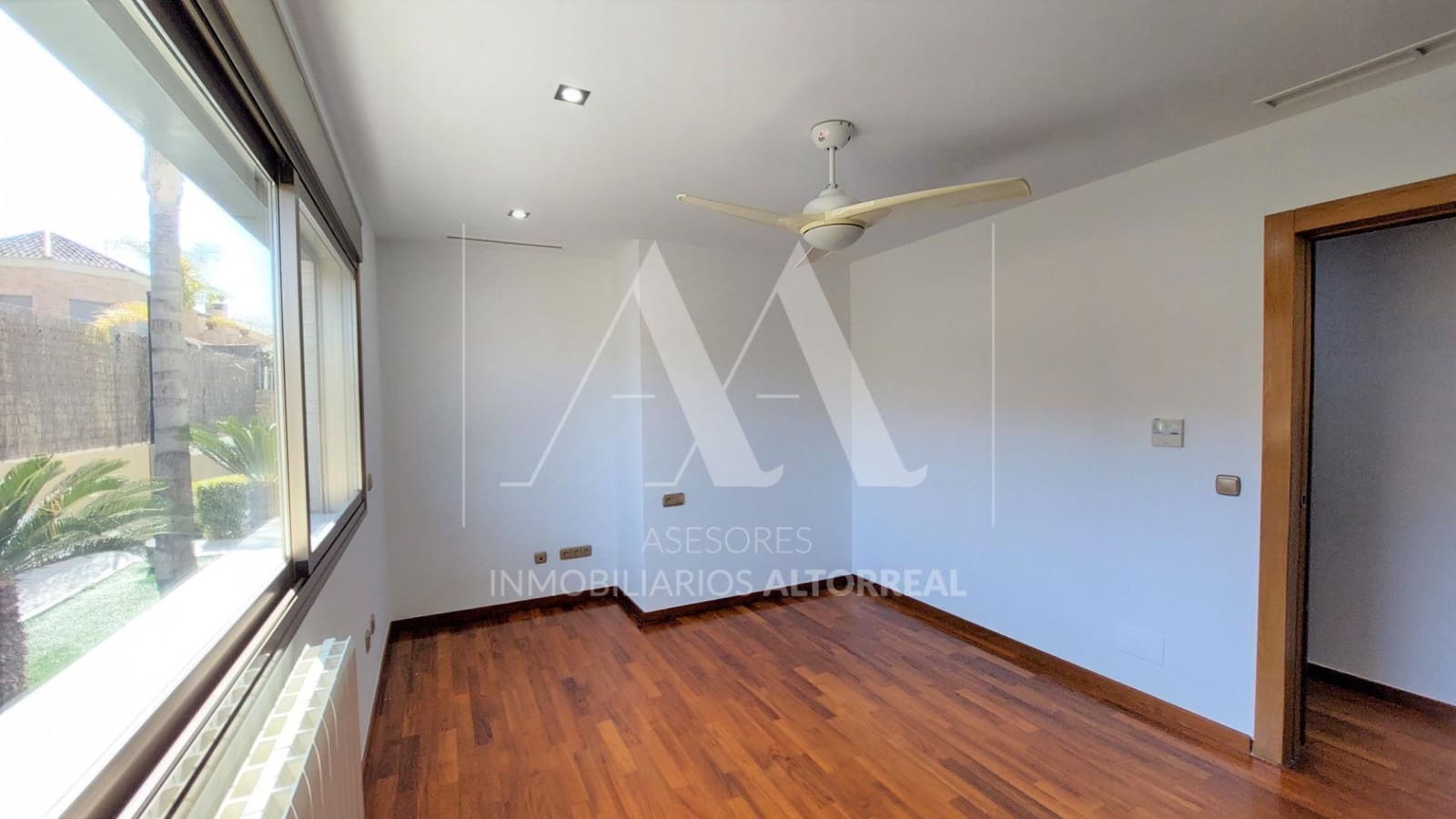 4 soverom Villa til salgs i Altorreal med svømmebasseng garasje - € 750 000 (Ref: 9615532)