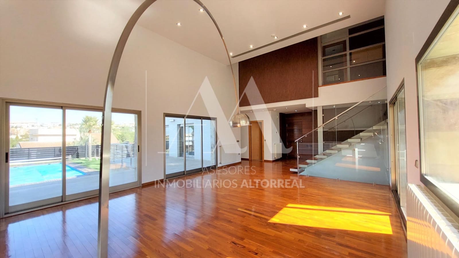 4 soverom Villa til salgs i Altorreal med svømmebasseng garasje - € 750 000 (Ref: 9615532)