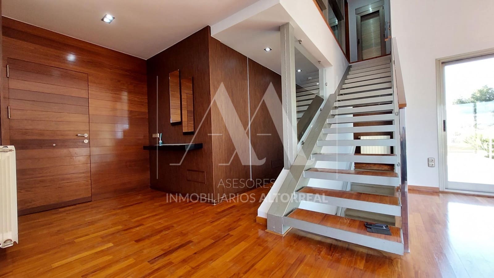 4 soverom Villa til salgs i Altorreal med svømmebasseng garasje - € 750 000 (Ref: 9615532)