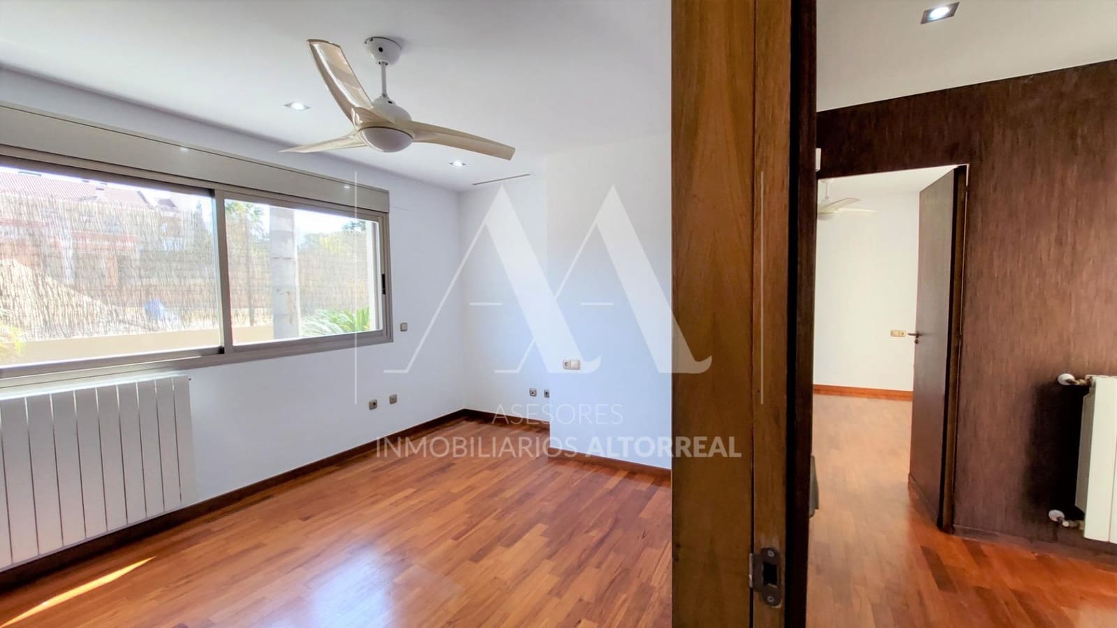 4 soverom Villa til salgs i Altorreal med svømmebasseng garasje - € 750 000 (Ref: 9615532)