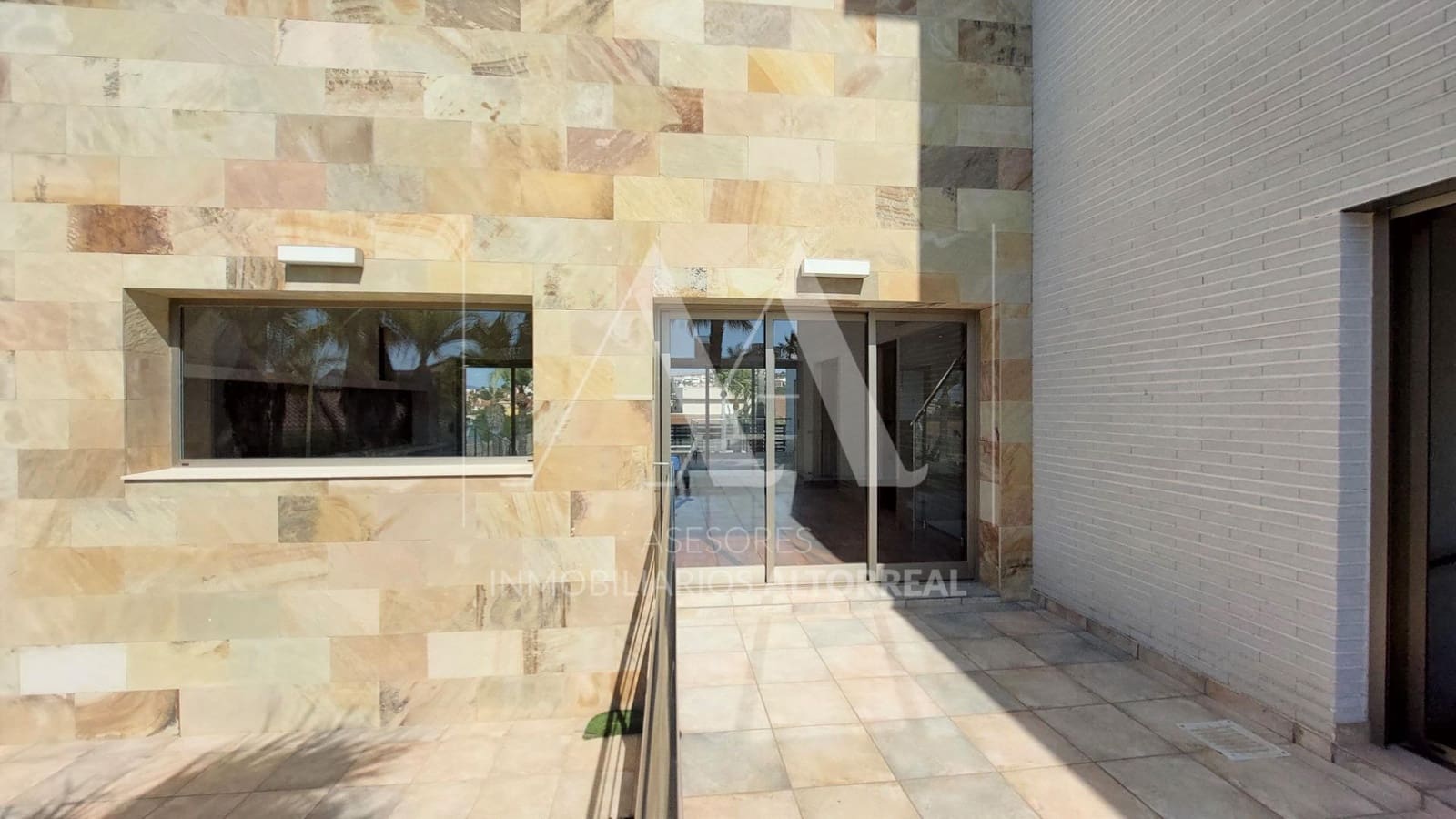 4 soverom Villa til salgs i Altorreal med svømmebasseng garasje - € 750 000 (Ref: 9615532)