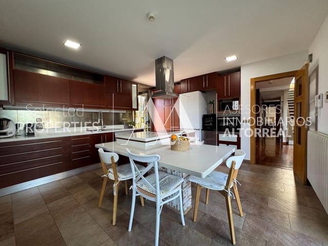 4 soverom Villa til salgs i Altorreal, Molina de Segura med svømmebasseng garasje - € 750 000 (Ref: 9615532)