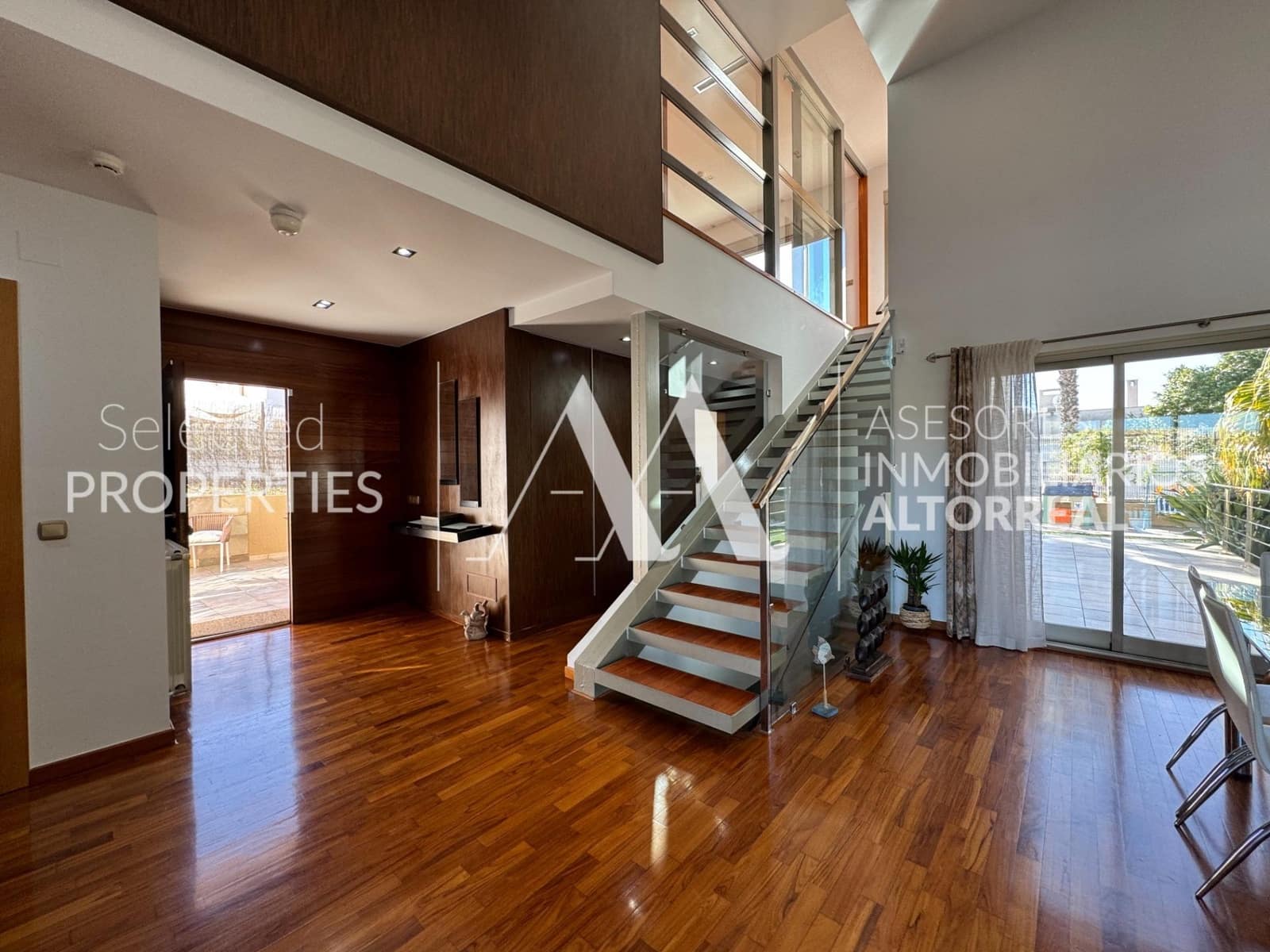 4 soverom Villa til salgs i Altorreal med svømmebasseng garasje - € 750 000 (Ref: 9615532)