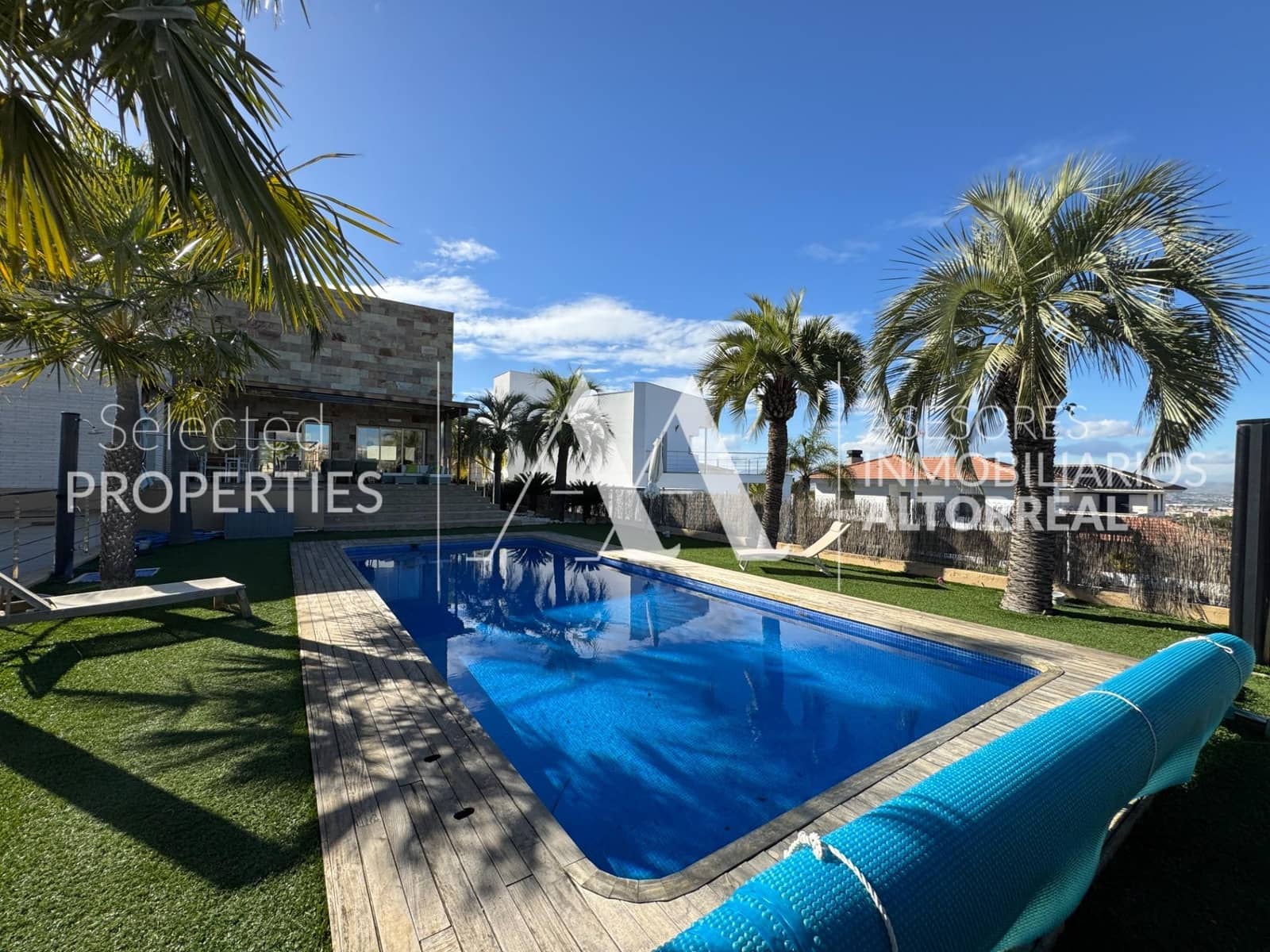 4 soverom Villa til salgs i Altorreal med svømmebasseng garasje - € 750 000 (Ref: 9615532)