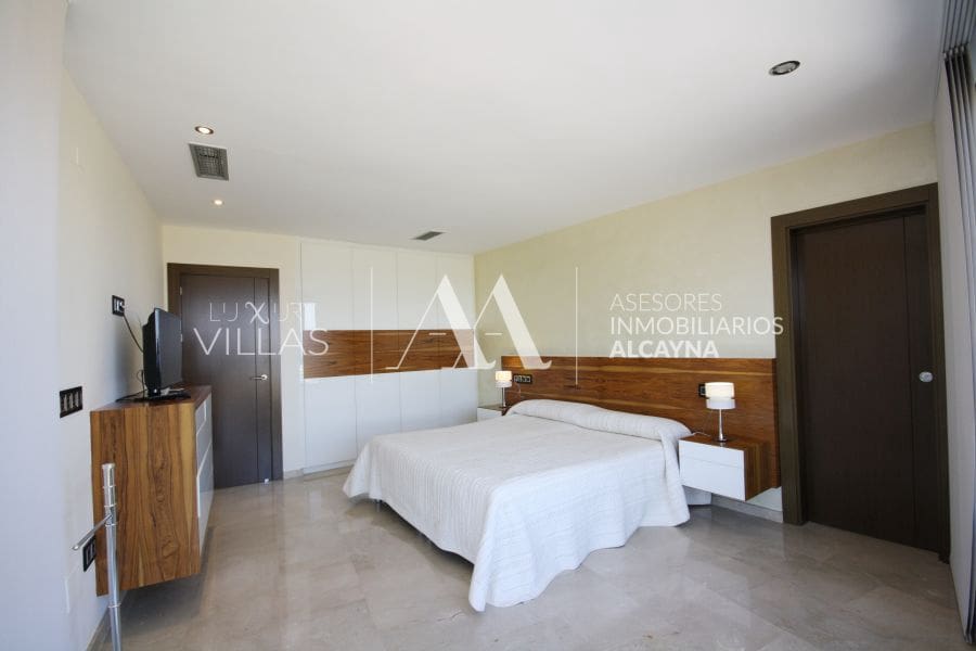 4 slaapkamer Villa te koop in La Alcayna met zwembad garage - € 720.000 (Ref: 9865226)