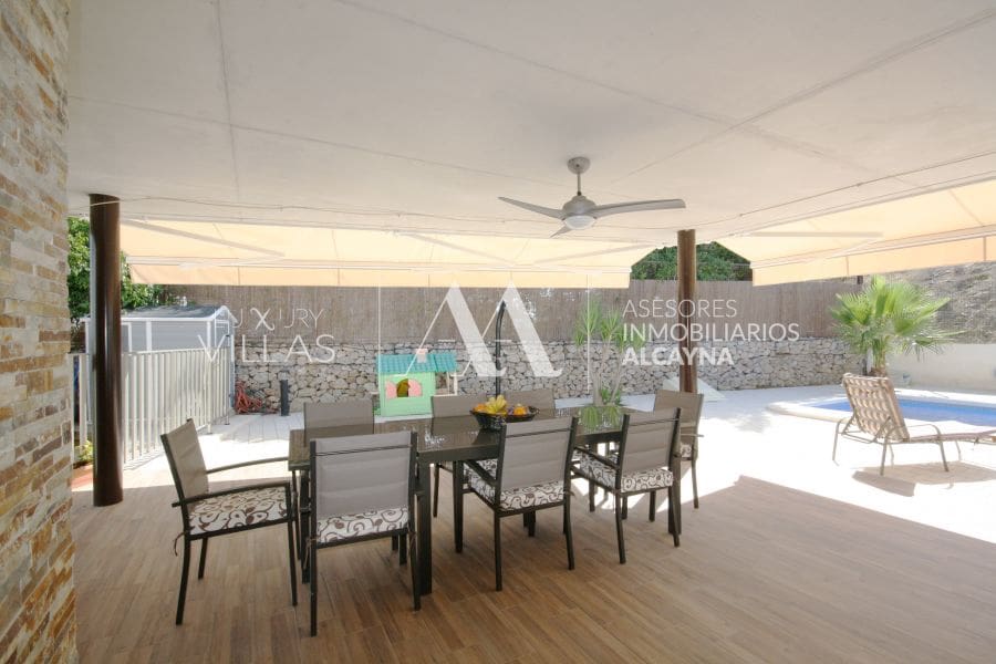 4 slaapkamer Villa te koop in La Alcayna met zwembad garage - € 720.000 (Ref: 9865226)