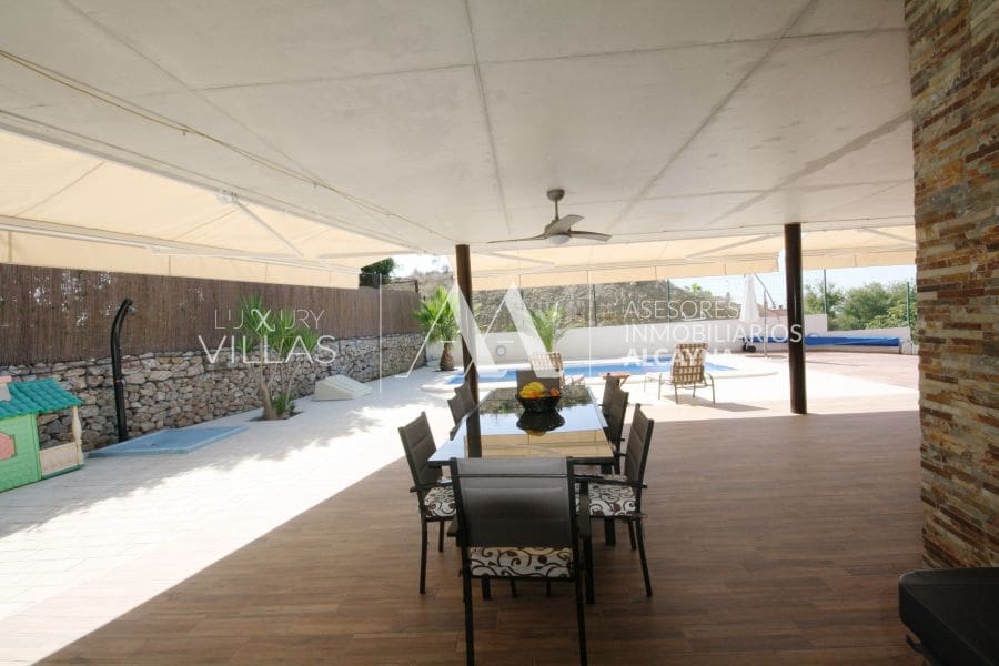 4 slaapkamer Villa te koop in La Alcayna met zwembad garage - € 720.000 (Ref: 9865226)