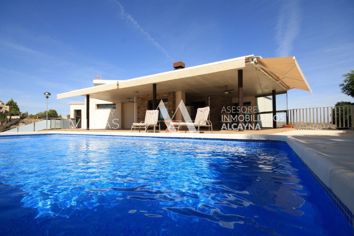 4 slaapkamer Villa te koop in La Alcayna met zwembad garage - € 720.000 (Ref: 9865226)