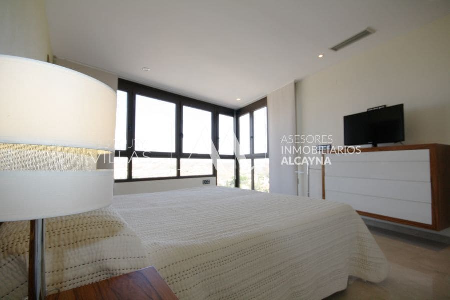 4 slaapkamer Villa te koop in La Alcayna met zwembad garage - € 720.000 (Ref: 9865226)