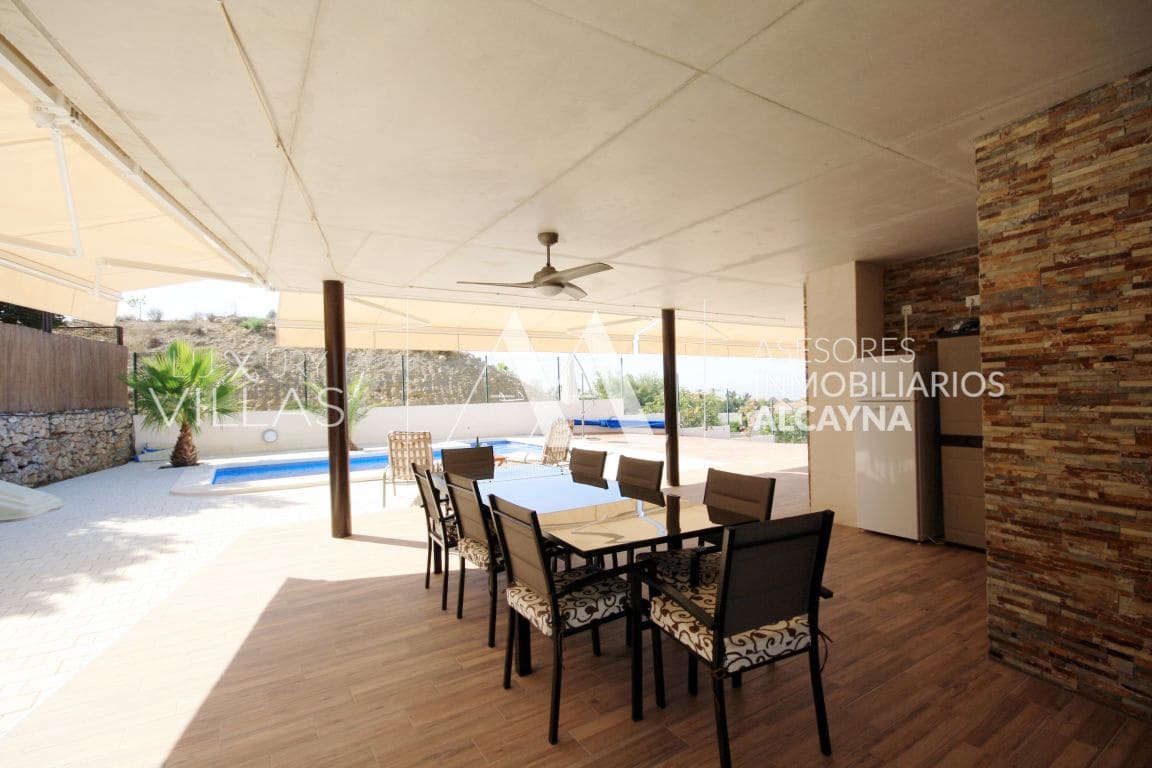 4 slaapkamer Villa te koop in La Alcayna met zwembad garage - € 720.000 (Ref: 9865226)