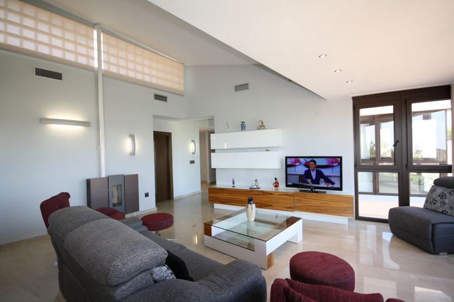 4 slaapkamer Villa te koop in La Alcayna met zwembad garage - € 720.000 (Ref: 9865226)