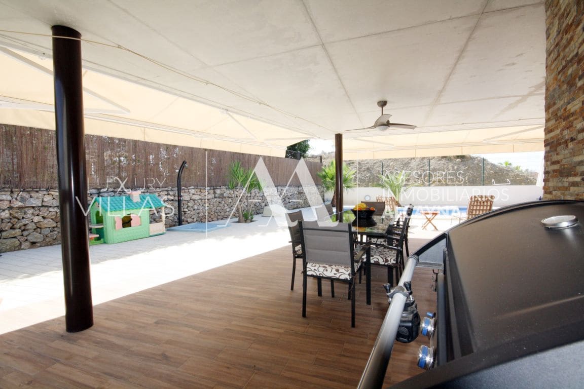 4 slaapkamer Villa te koop in La Alcayna met zwembad garage - € 720.000 (Ref: 9865226)