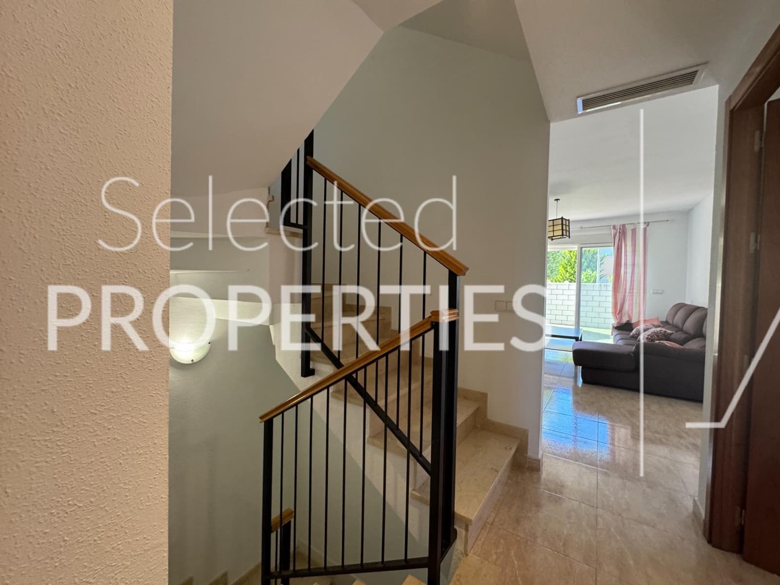 9 bedroom Villa for sale in Molina de Segura with pool garage - € 379,000 (Ref: 9876472)