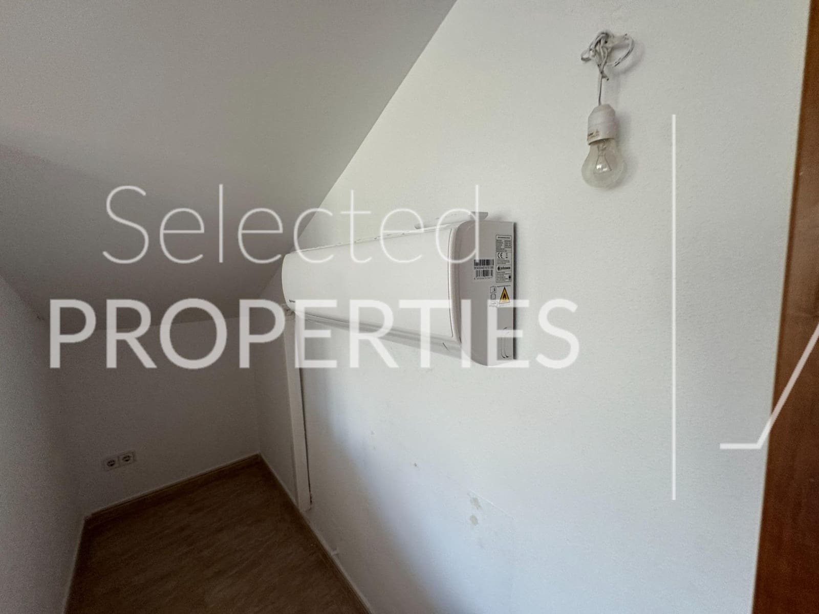 9 bedroom Villa for sale in Molina de Segura with pool garage - € 379,000 (Ref: 9876472)