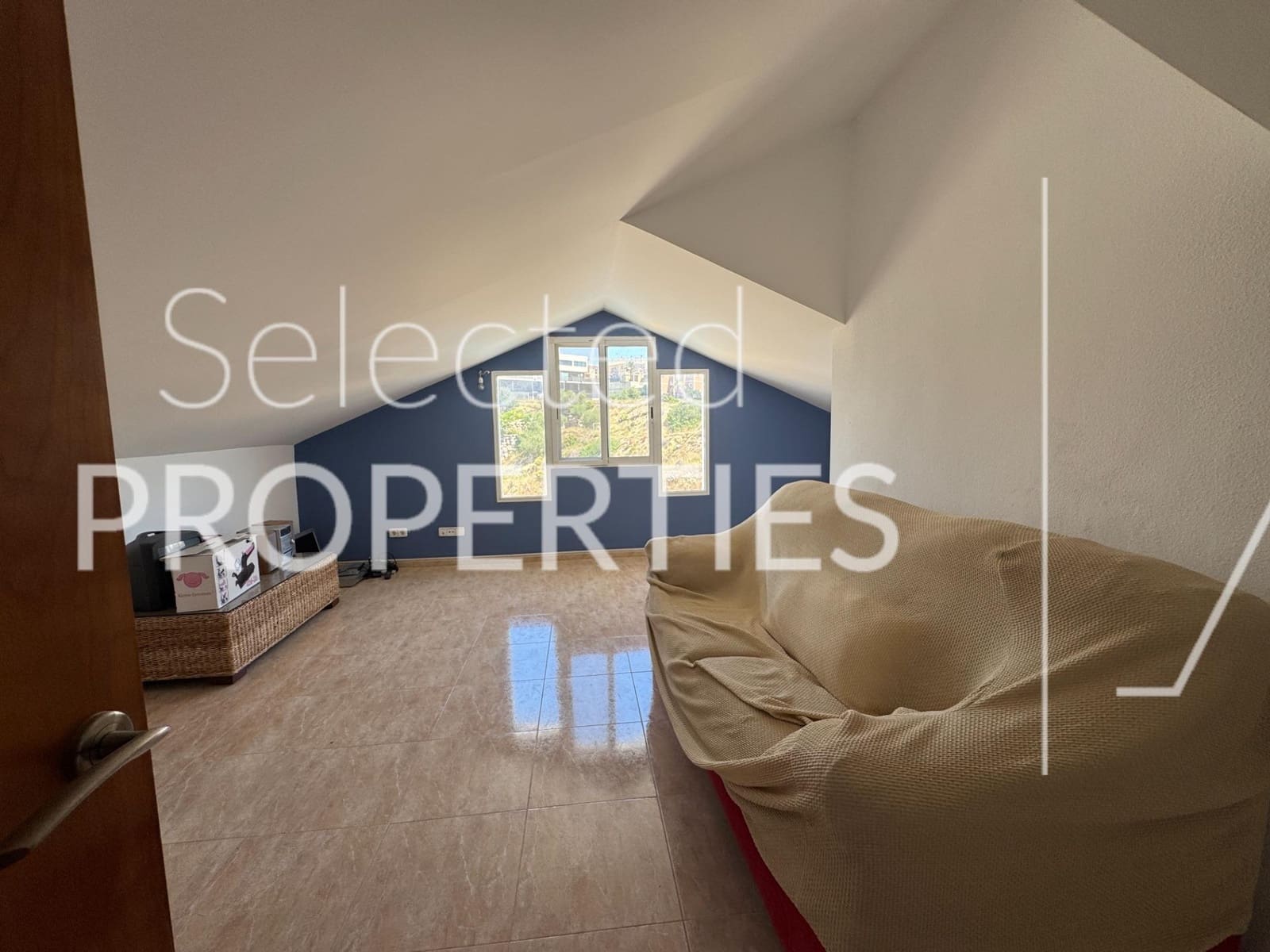 9 bedroom Villa for sale in Molina de Segura with pool garage - € 379,000 (Ref: 9876472)