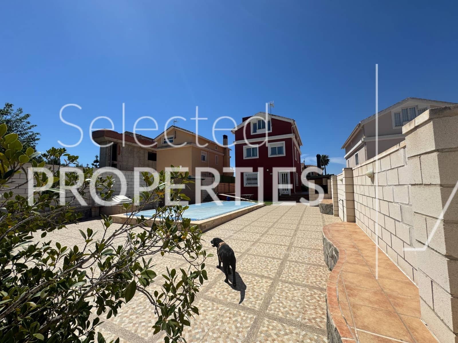 9 bedroom Villa for sale in Molina de Segura with pool garage - € 379,000 (Ref: 9876472)