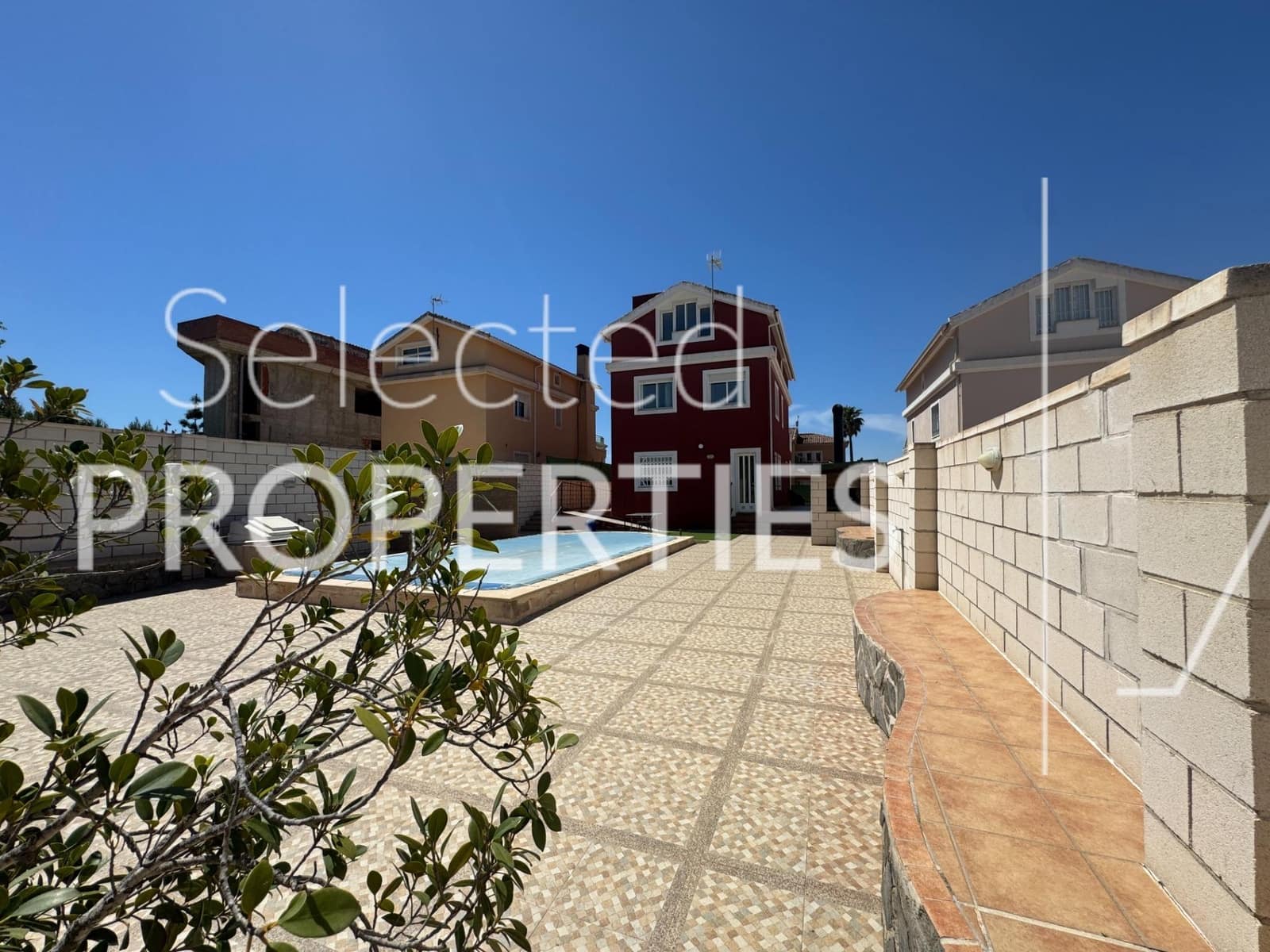 9 bedroom Villa for sale in Molina de Segura with pool garage - € 379,000 (Ref: 9876472)