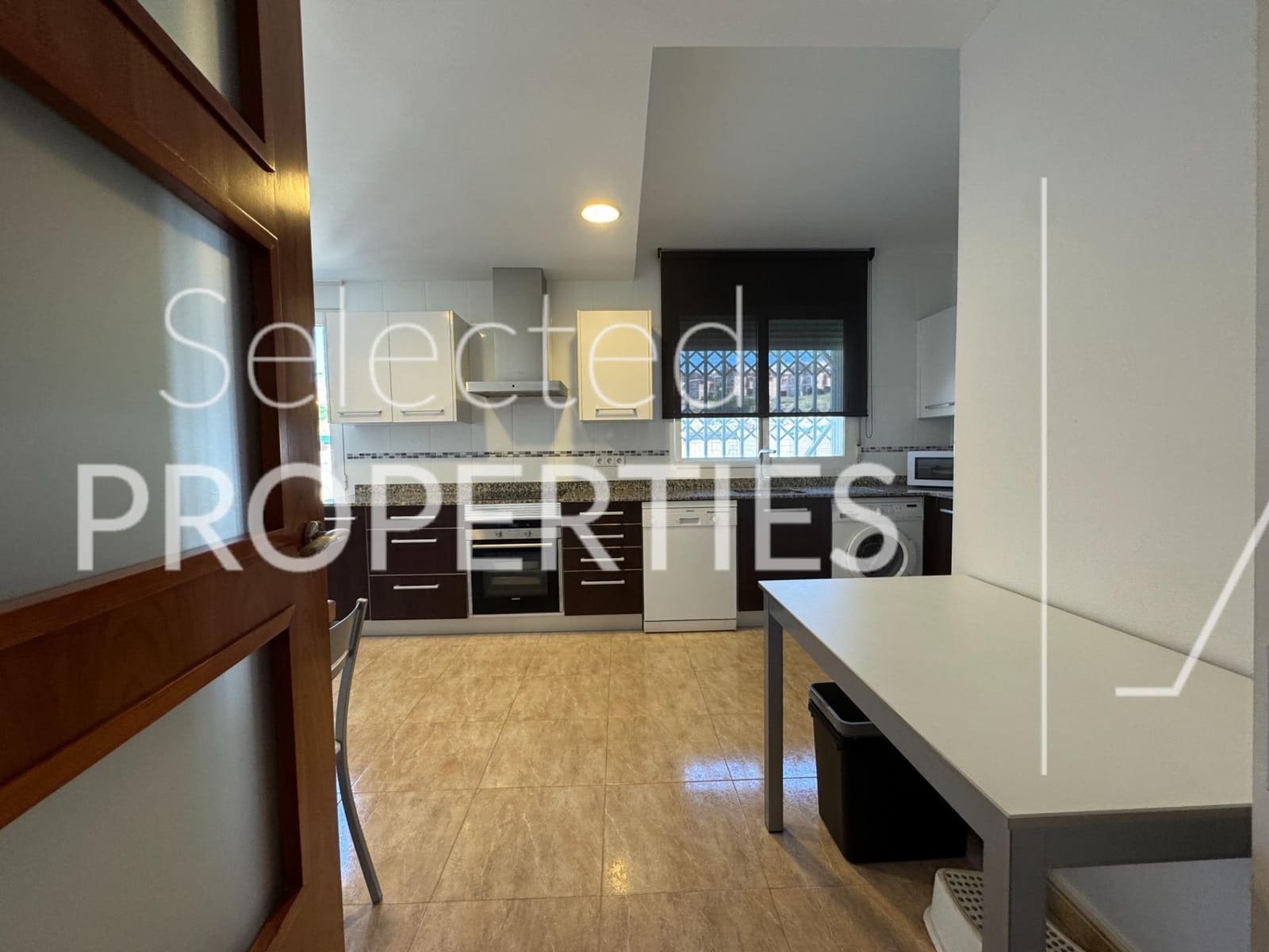 9 bedroom Villa for sale in Molina de Segura with pool garage - € 379,000 (Ref: 9876472)