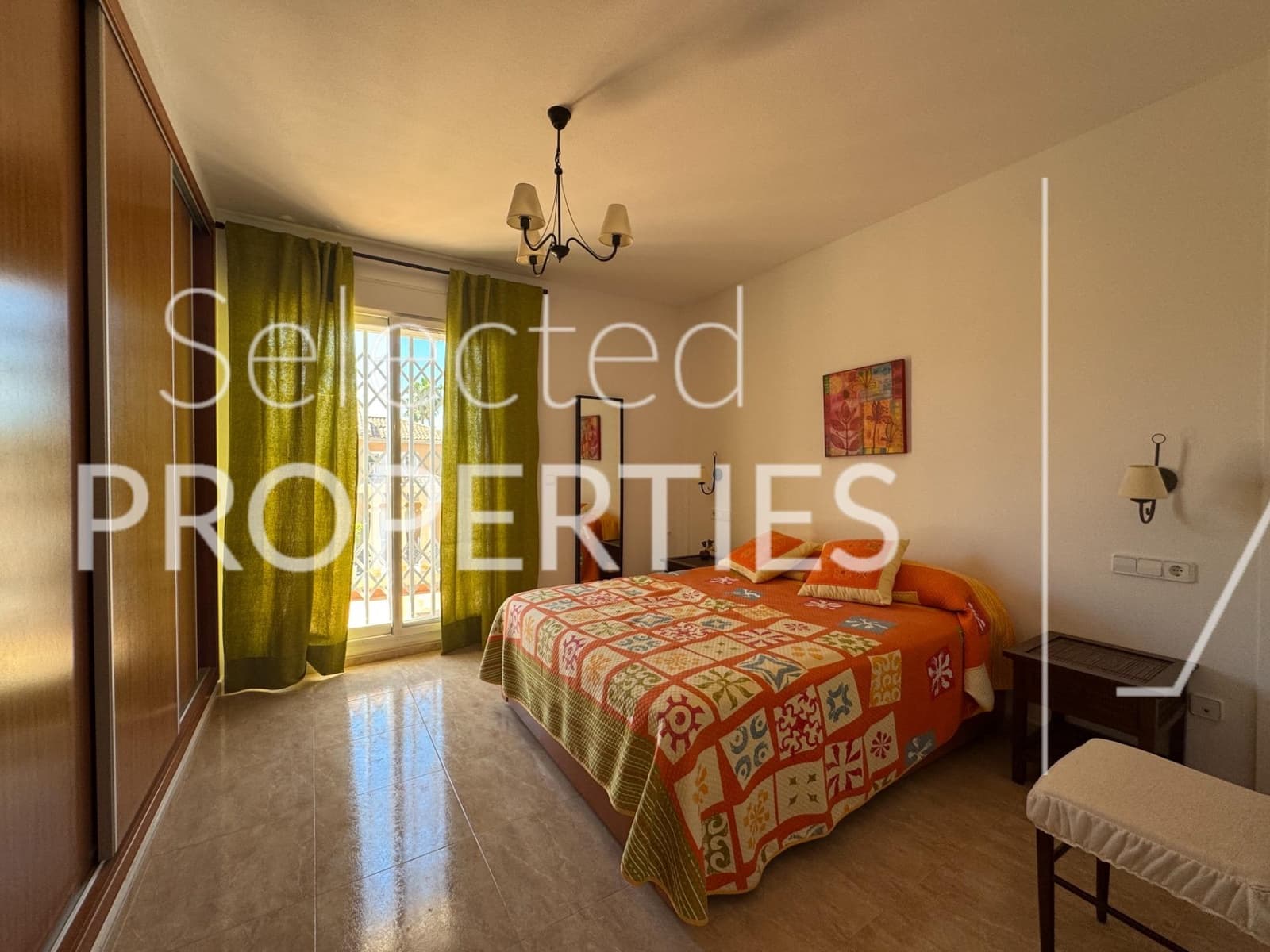 9 bedroom Villa for sale in Molina de Segura with pool garage - € 379,000 (Ref: 9876472)