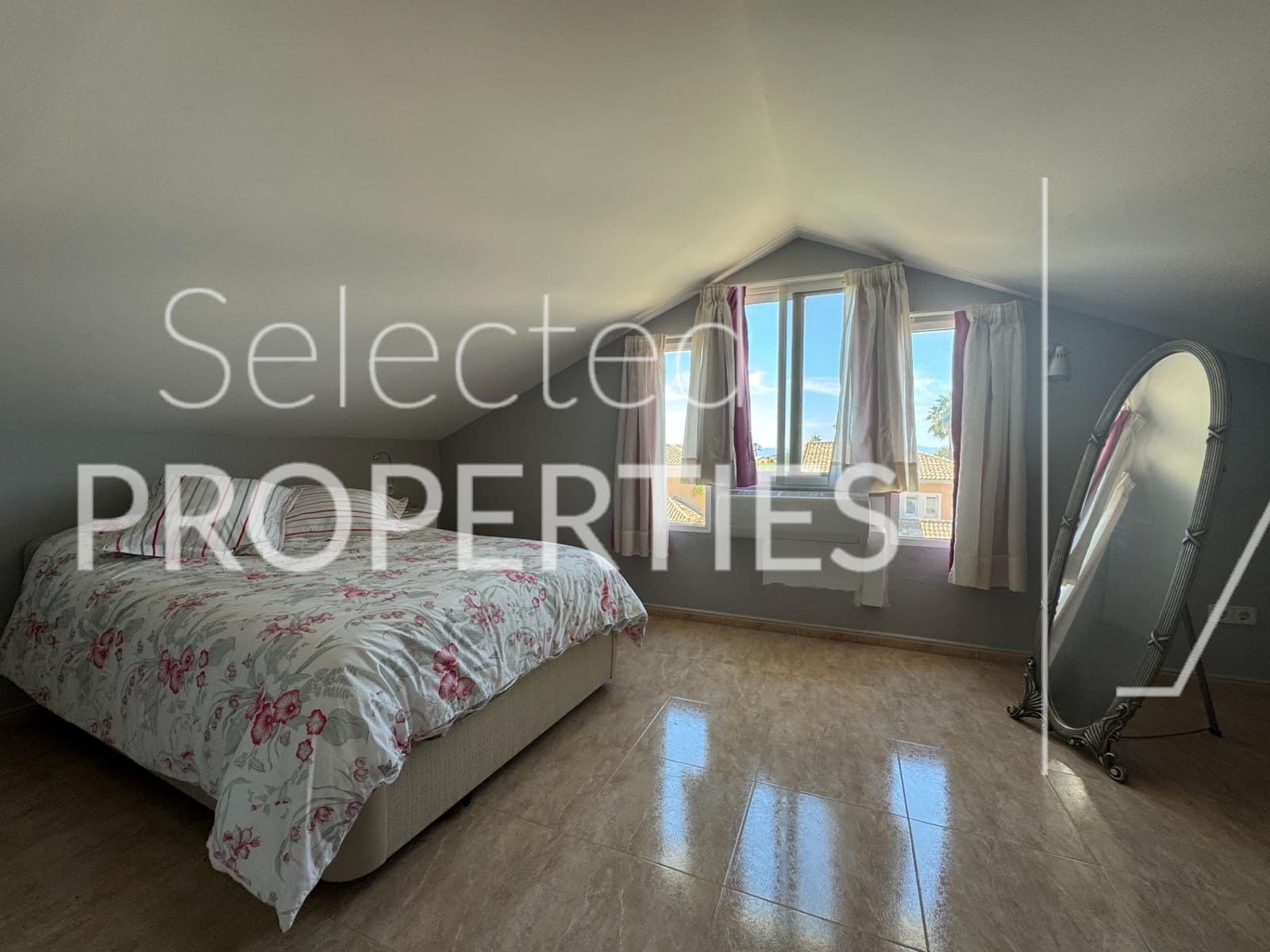 9 bedroom Villa for sale in Molina de Segura with pool garage - € 379,000 (Ref: 9876472)