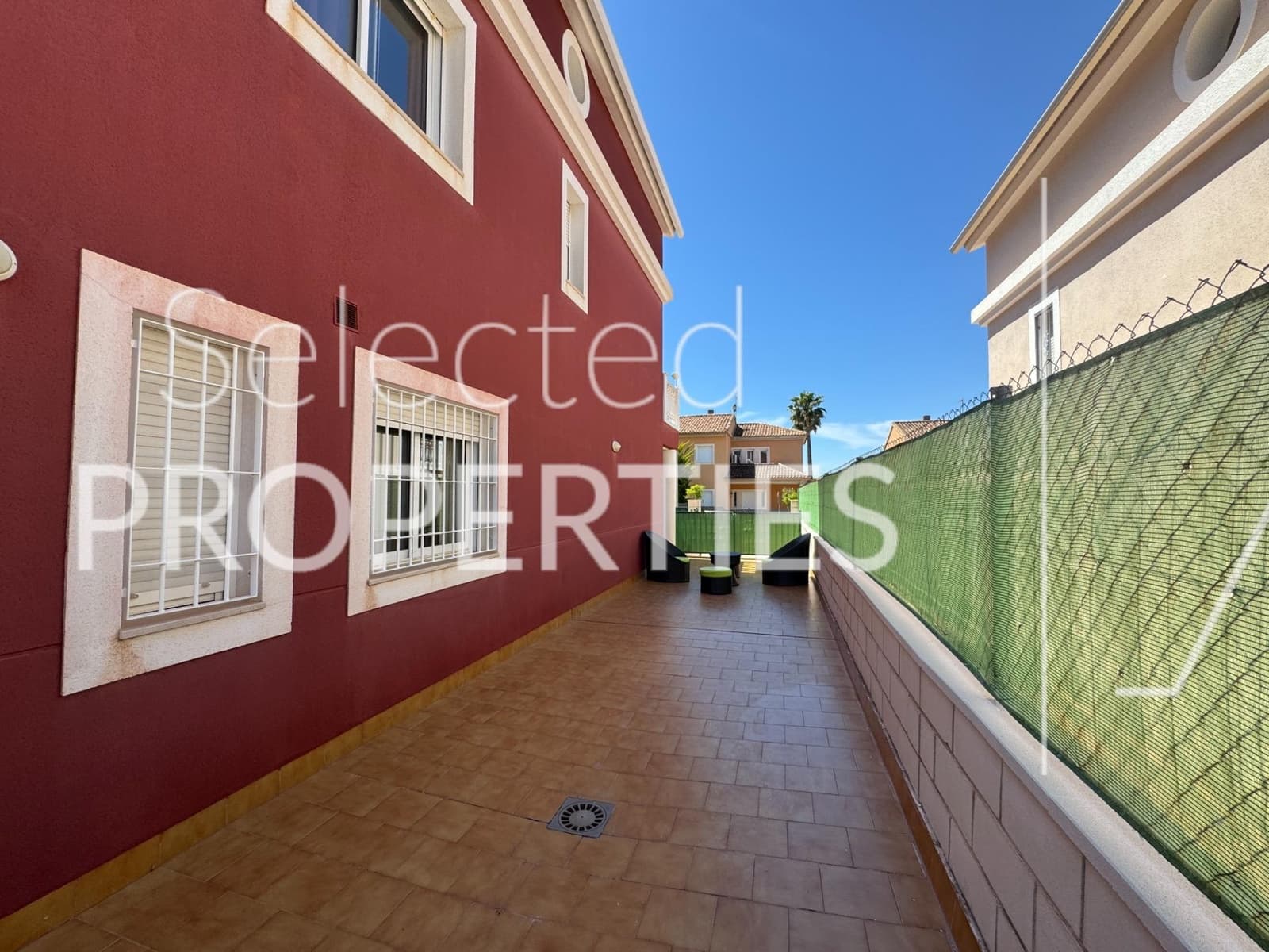 9 bedroom Villa for sale in Molina de Segura with pool garage - € 379,000 (Ref: 9876472)