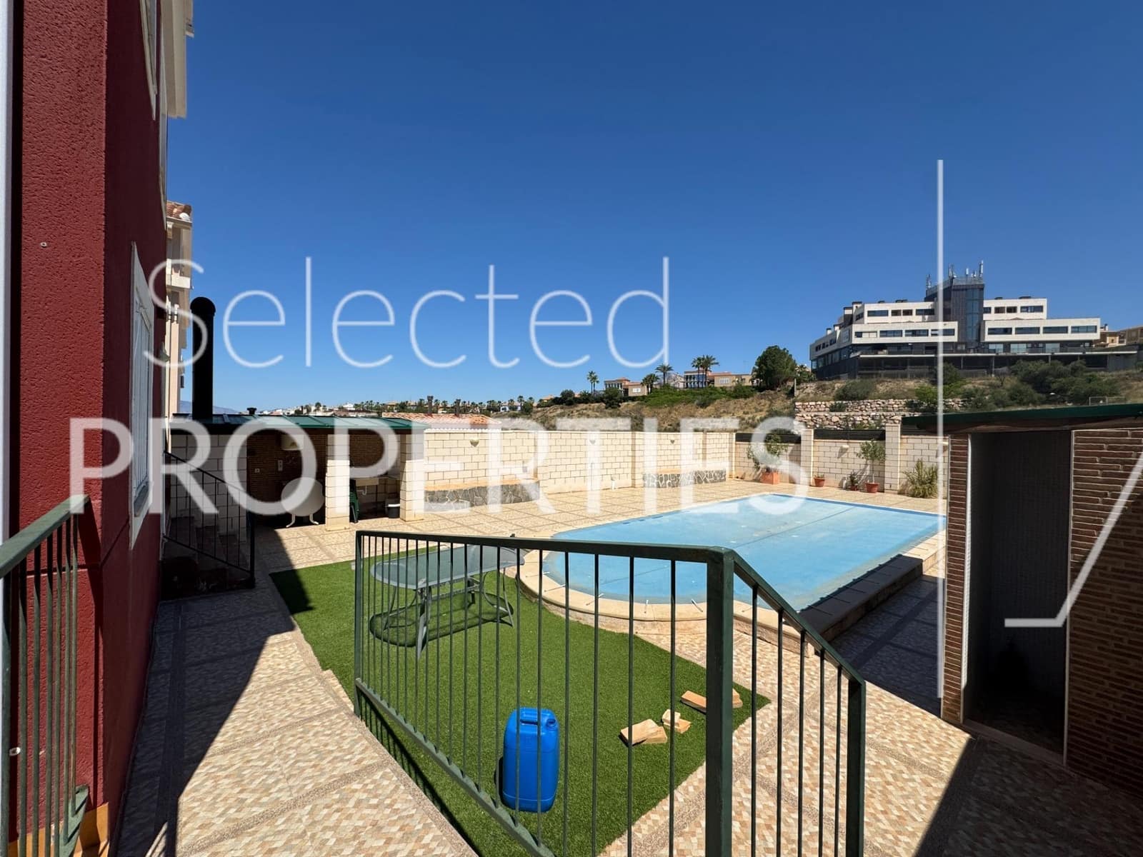 9 bedroom Villa for sale in Molina de Segura with pool garage - € 379,000 (Ref: 9876472)