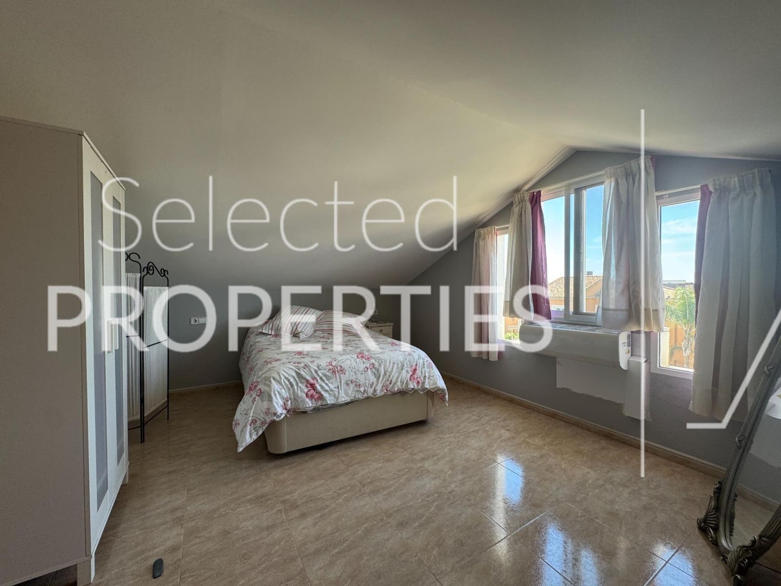 9 bedroom Villa for sale in Molina de Segura with pool garage - € 379,000 (Ref: 9876472)