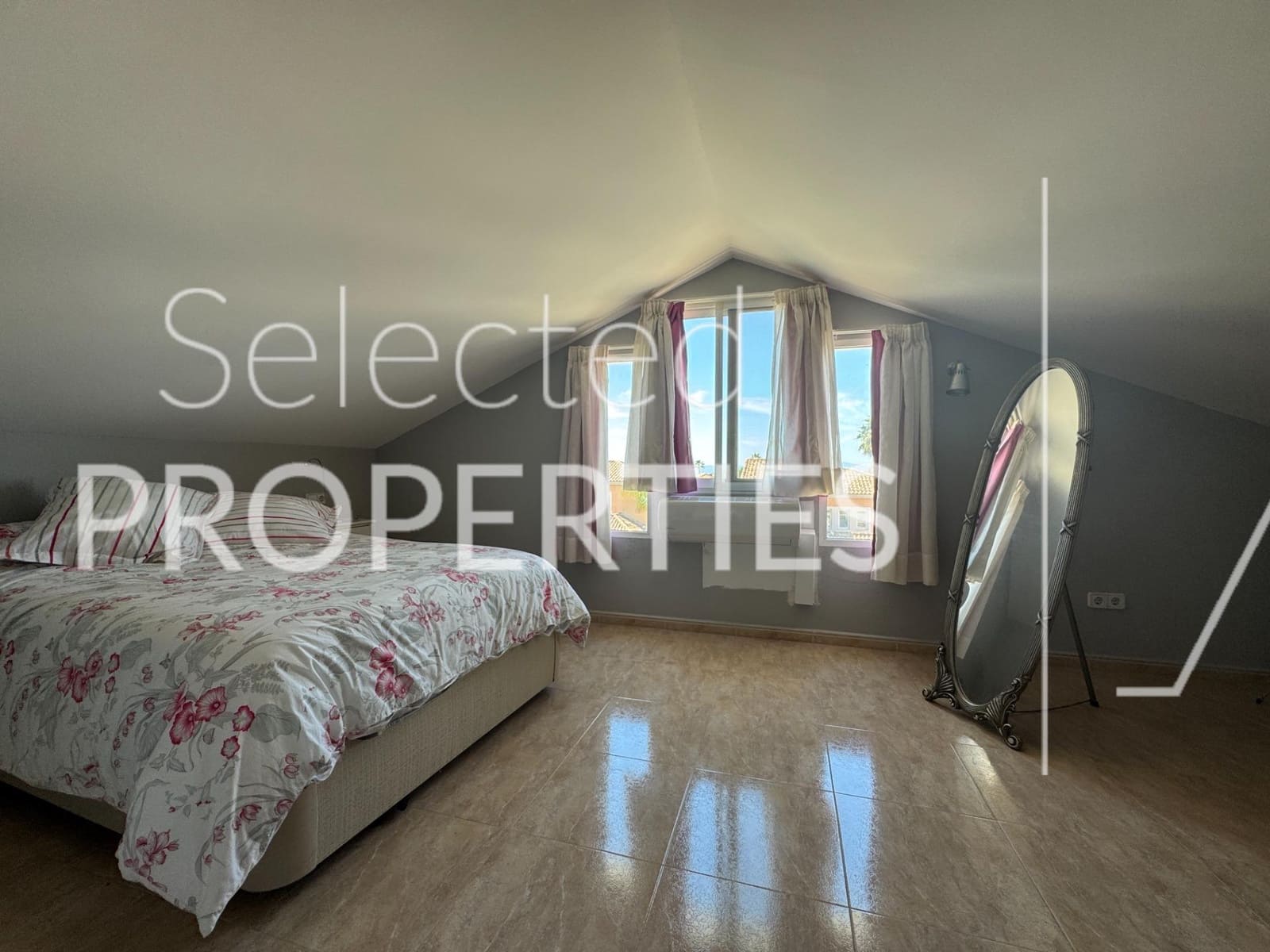 9 bedroom Villa for sale in Molina de Segura with pool garage - € 379,000 (Ref: 9876472)